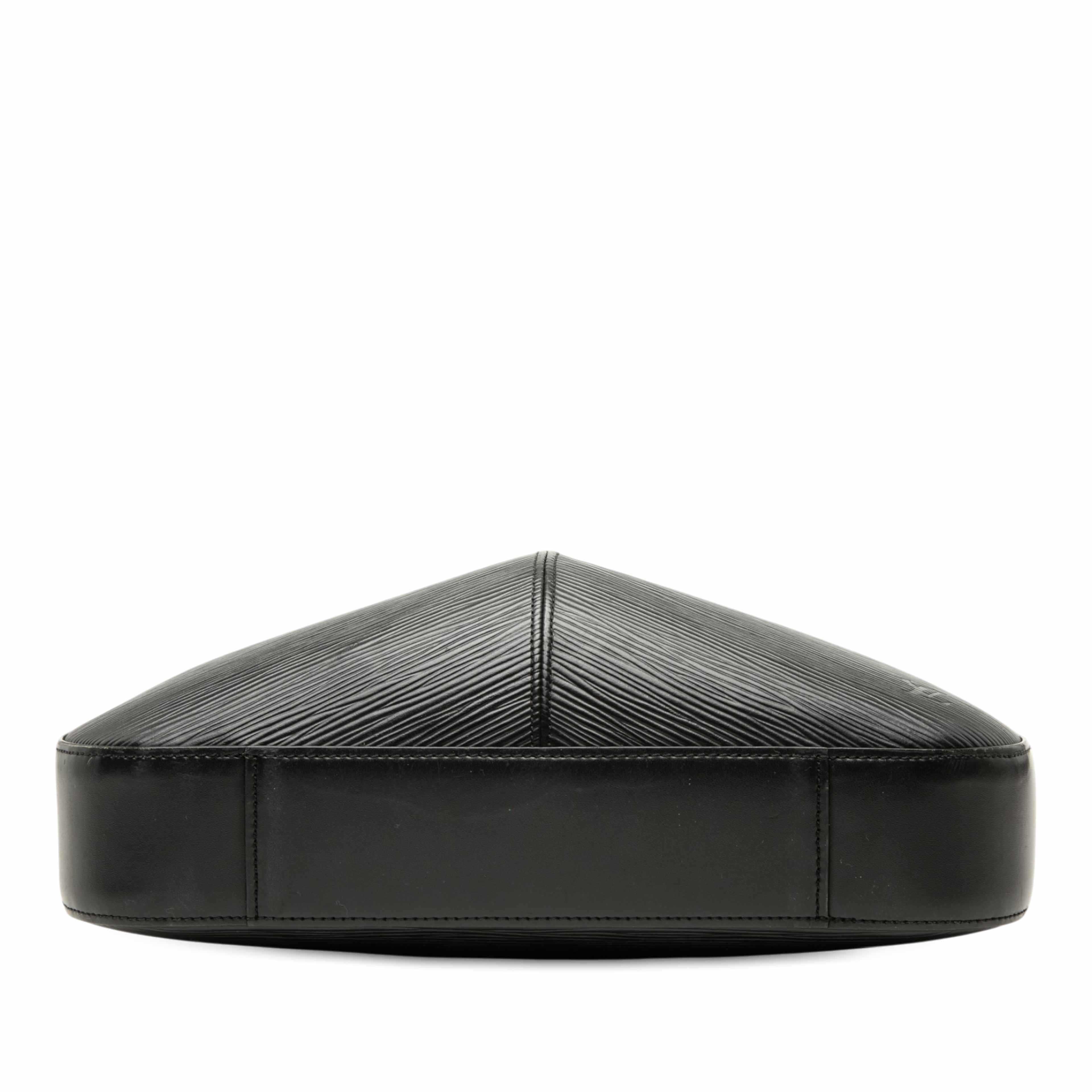 Louis Vuitton Epi Reverie, från Luxclusif, i färgen svart. Klicka för att öppna bilden i stort format