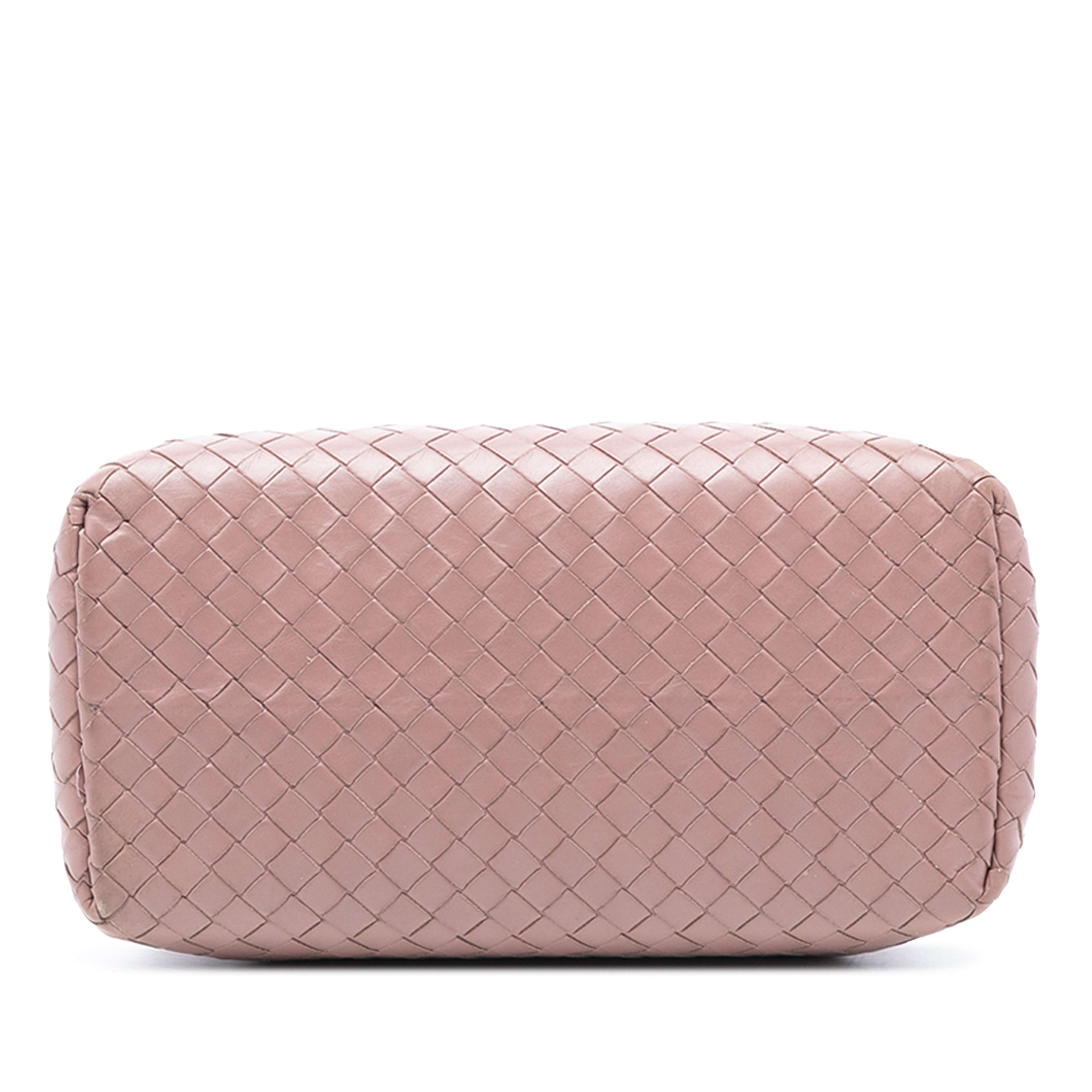 Bottega Veneta Mini Nappa Intrecciato Roma Satchel, från Luxclusif, i färgen rosa. Klicka för att öppna bilden i stort format