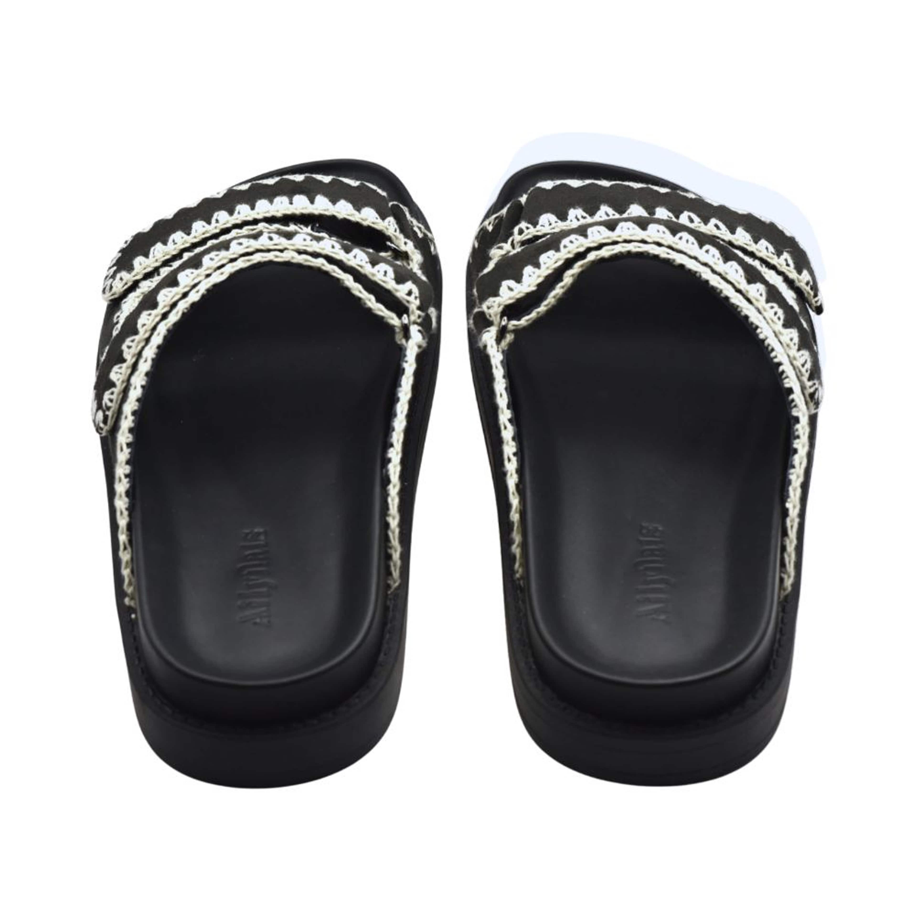 Slip-in Sandal Sara Sammet Svart, från Ailyflats, i färgen black. Klicka för att öppna bilden i stort format