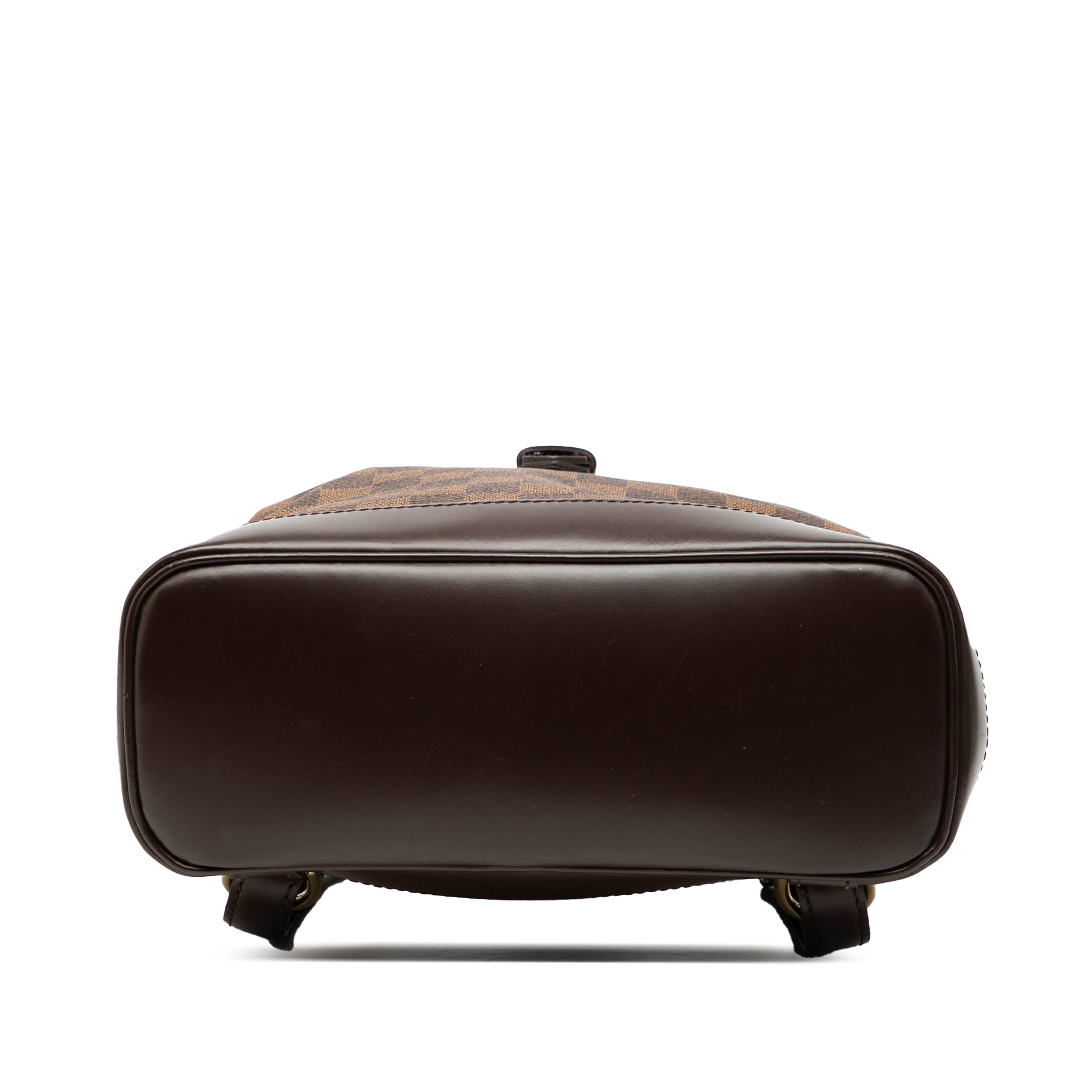 Louis Vuitton Damier Ebene Soho, från Luxclusif, i färgen brown. Klicka för att öppna bilden i stort format