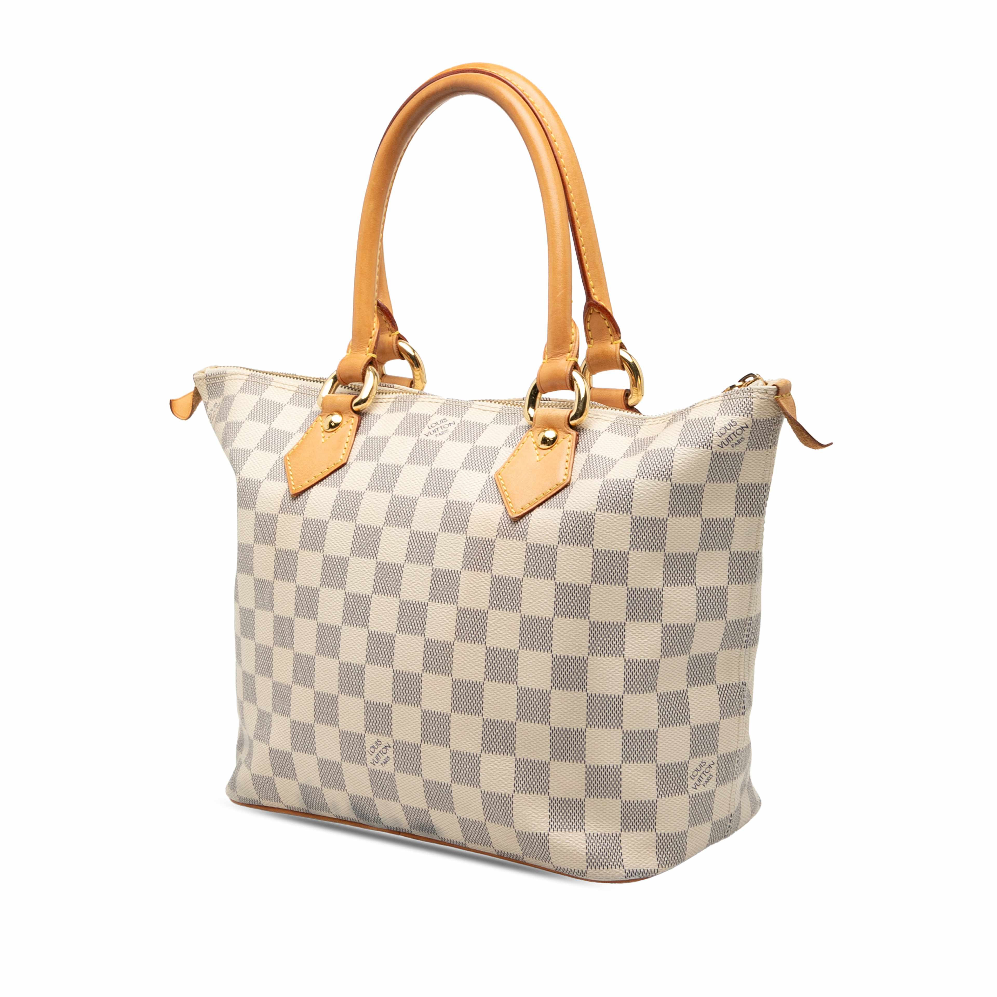Louis Vuitton Damier Azur Saleya Pm, från Luxclusif, i färgen white. Klicka för att öppna bilden i stort format