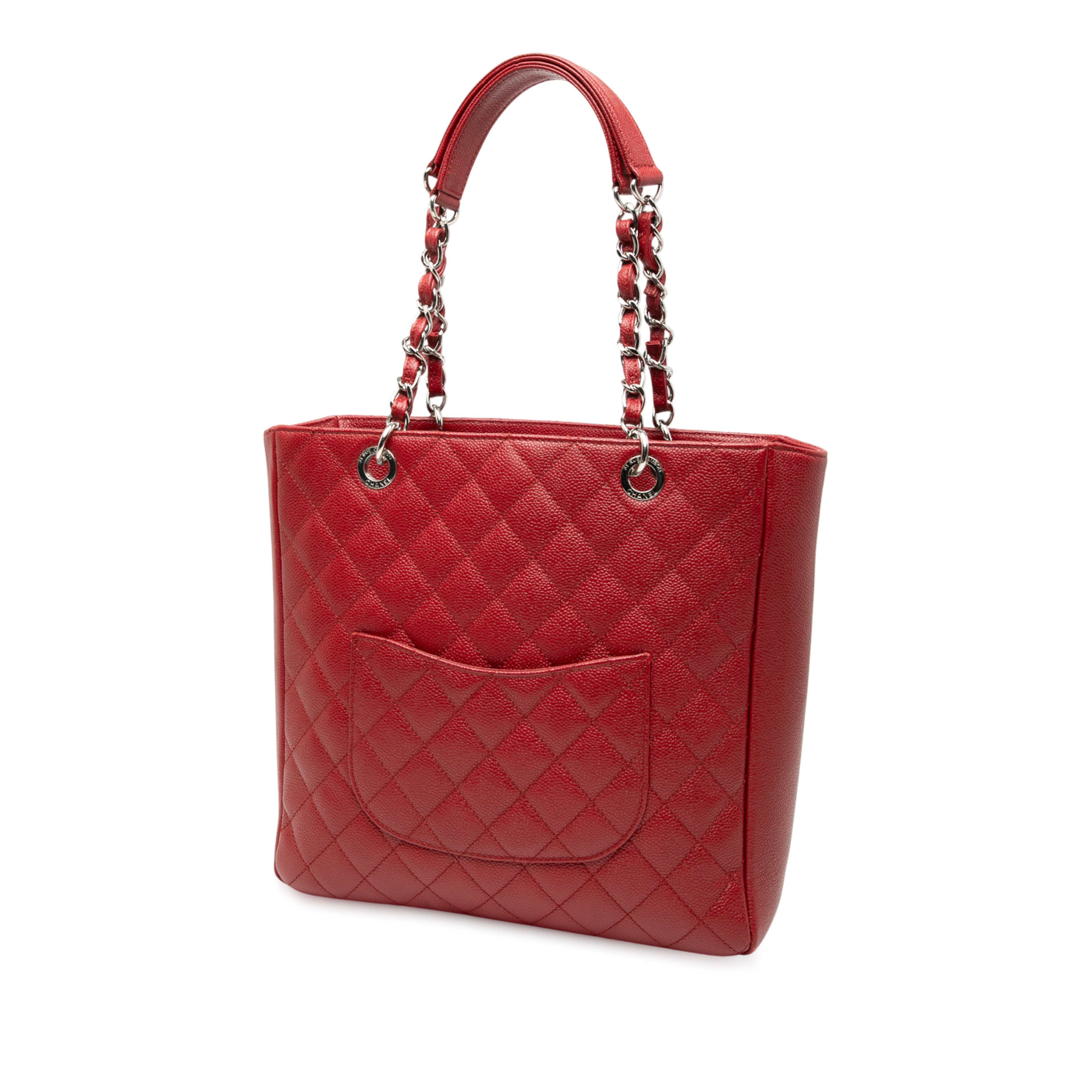 Chanel Caviar Vertical Grand Shopping Tote, från Luxclusif, i färgen red. Klicka för att öppna bilden i stort format