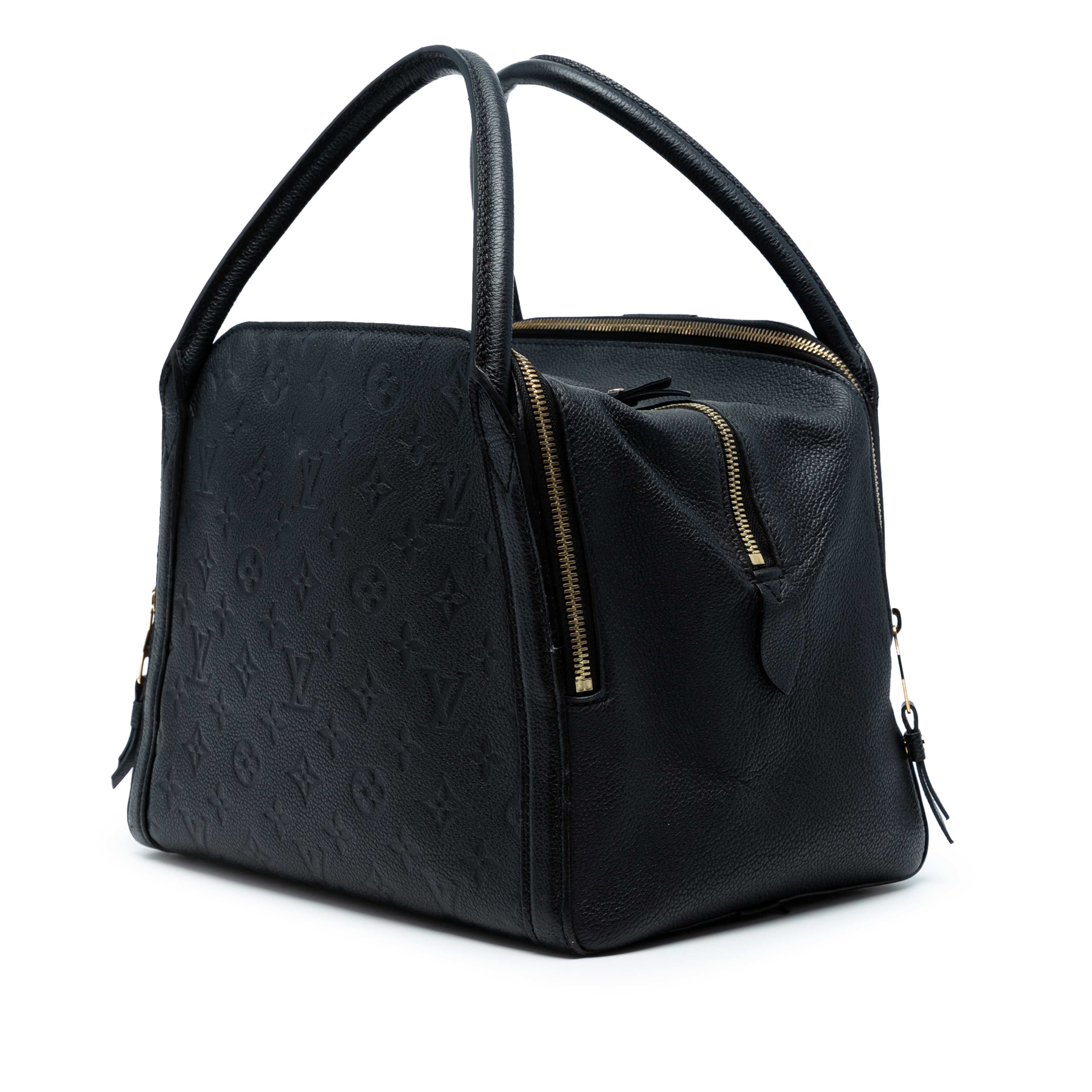 Louis Vuitton Monogram Empreinte Marais Mm, från Luxclusif, i färgen black. Klicka för att öppna bilden i stort format