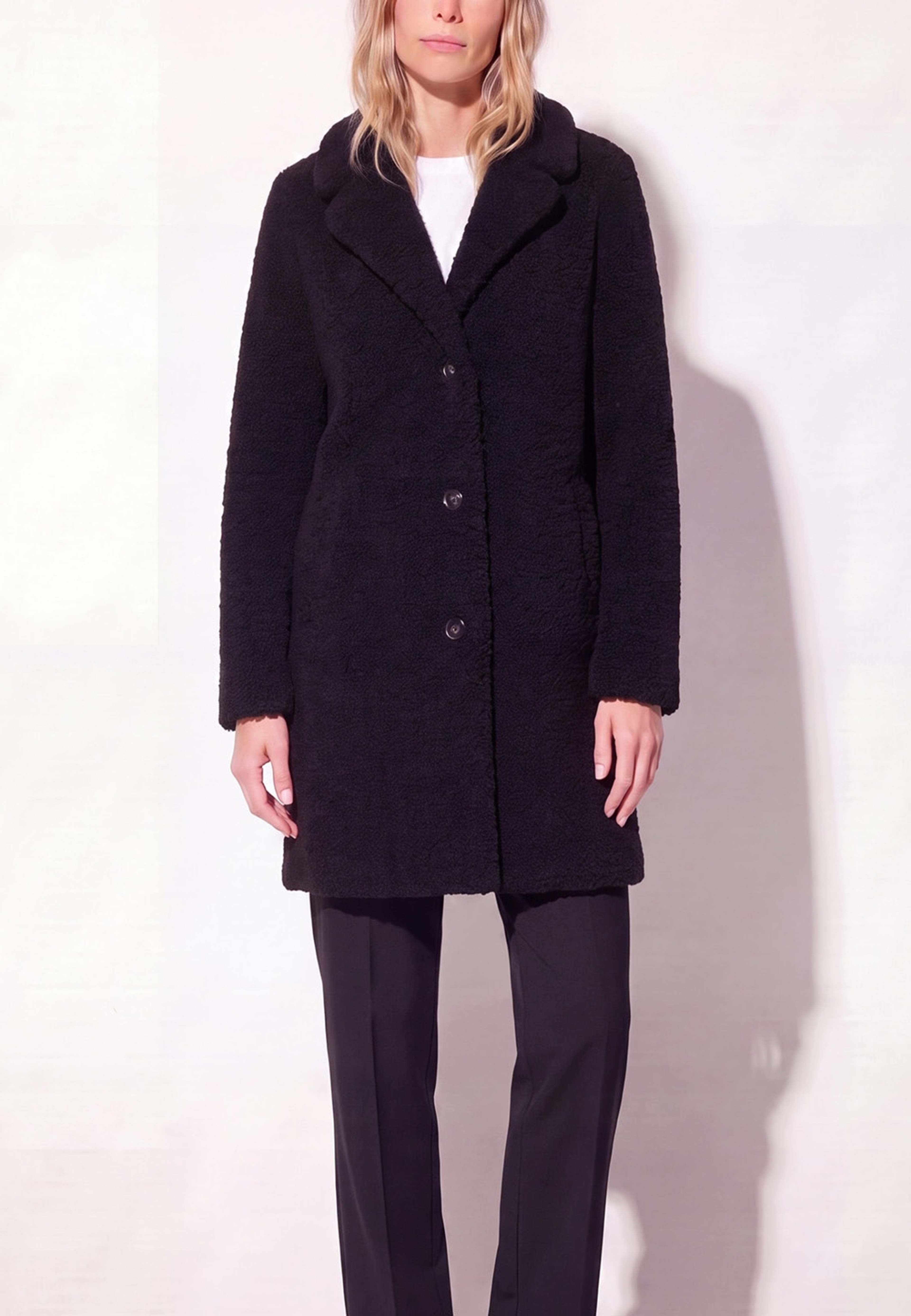 Diddi Coat, från ROCKANDBLUE, i färgen black. Klicka för att öppna bilden i stort format
