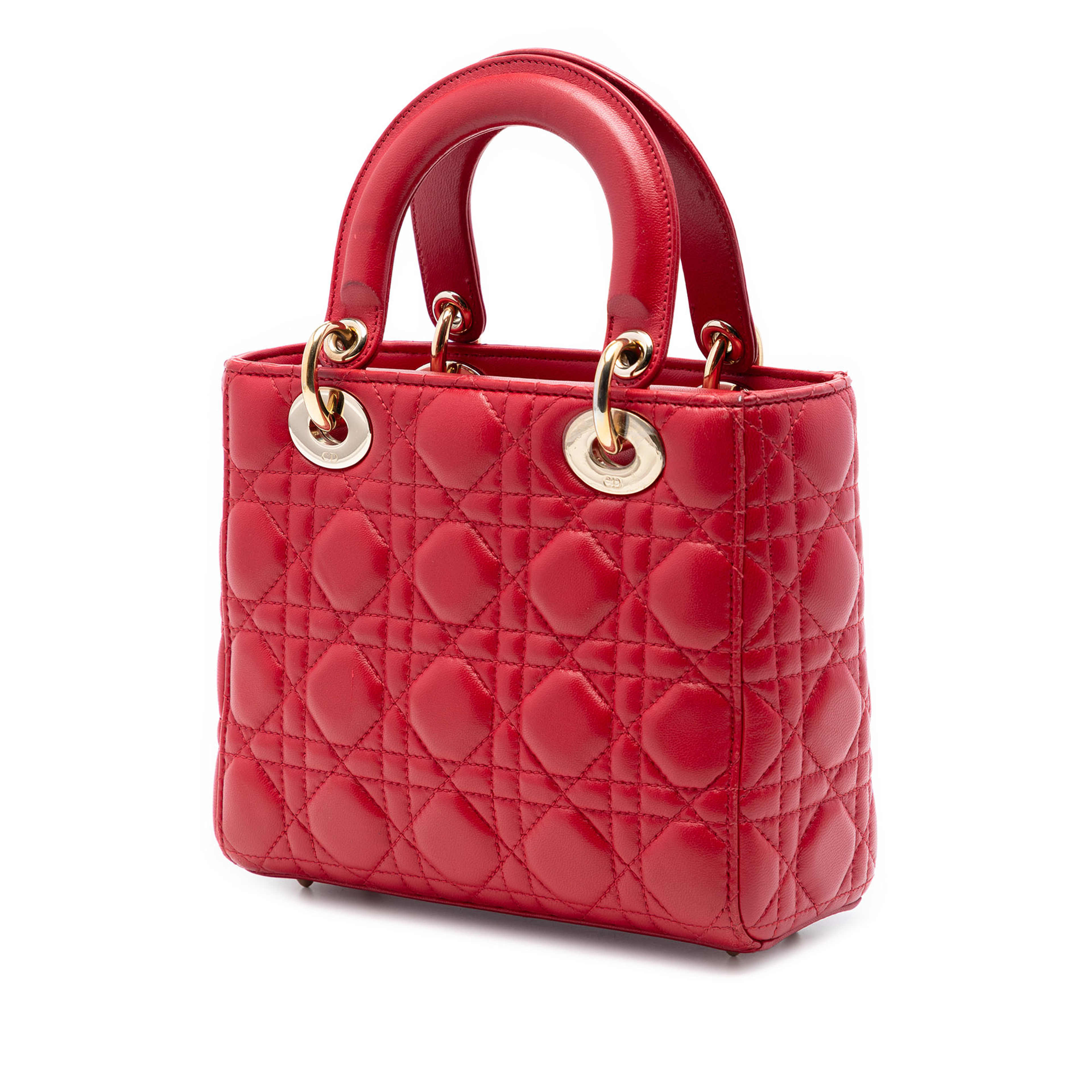 Dior Small Lambskin Cannage Myabcdior Lady Dior, från Luxclusif, i färgen red. Klicka för att öppna bilden i stort format