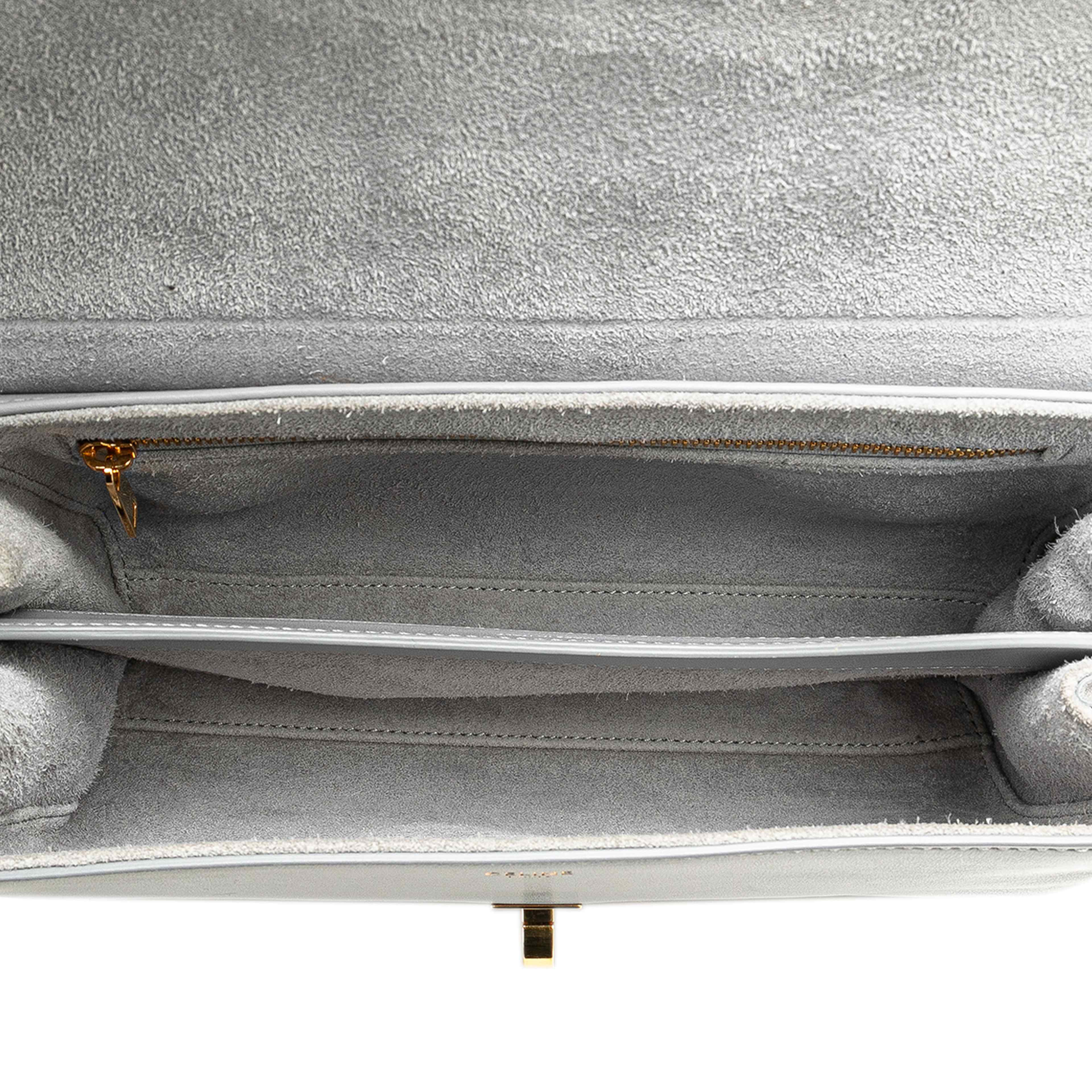 Celine Teen Smooth Calfskin Soft 16 Crossbody, från Luxclusif, i färgen gray. Klicka för att öppna bilden i stort format