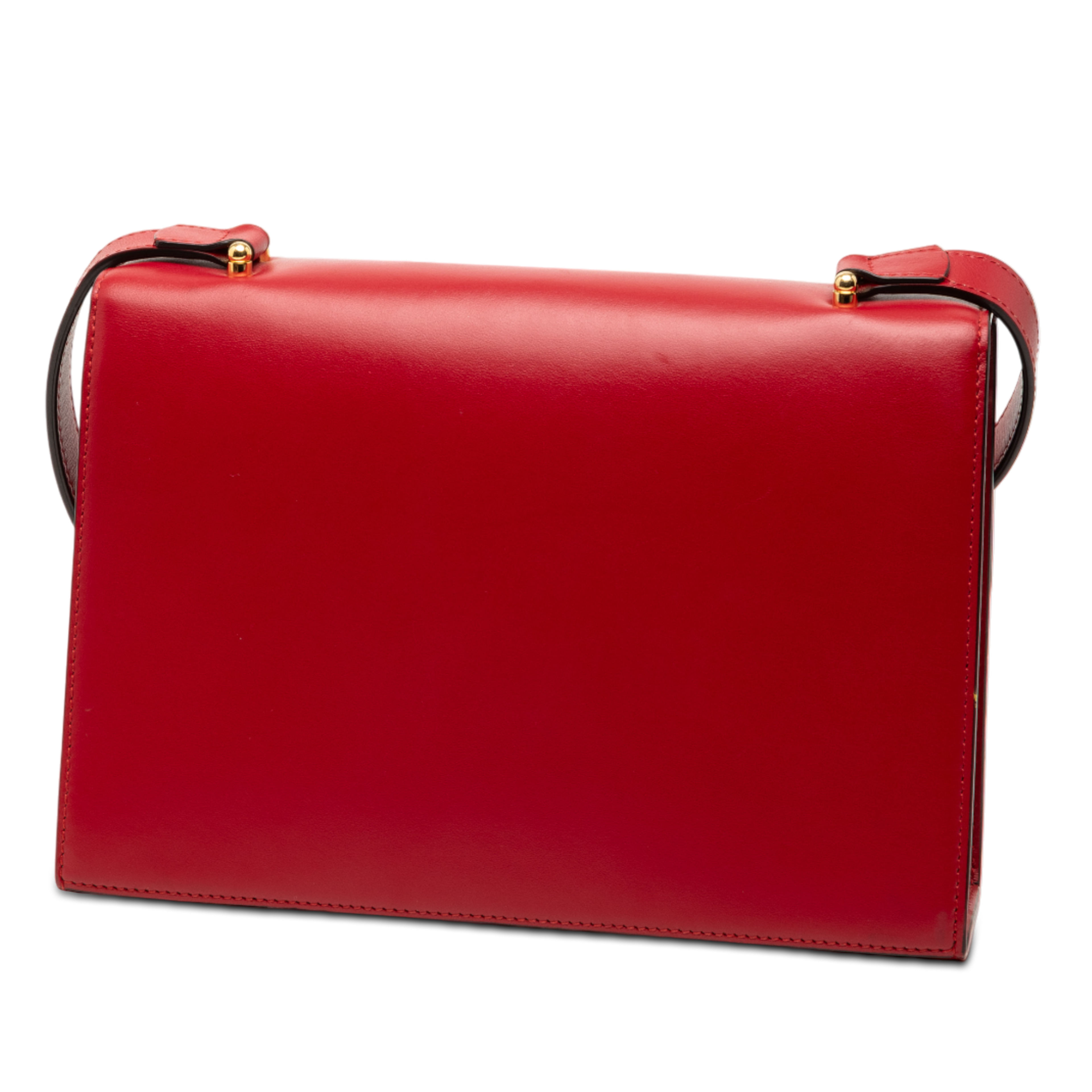 Gucci Small Smooth Calfskin Zumi Flap Crossbody, från Luxclusif, i färgen red. Klicka för att öppna bilden i stort format