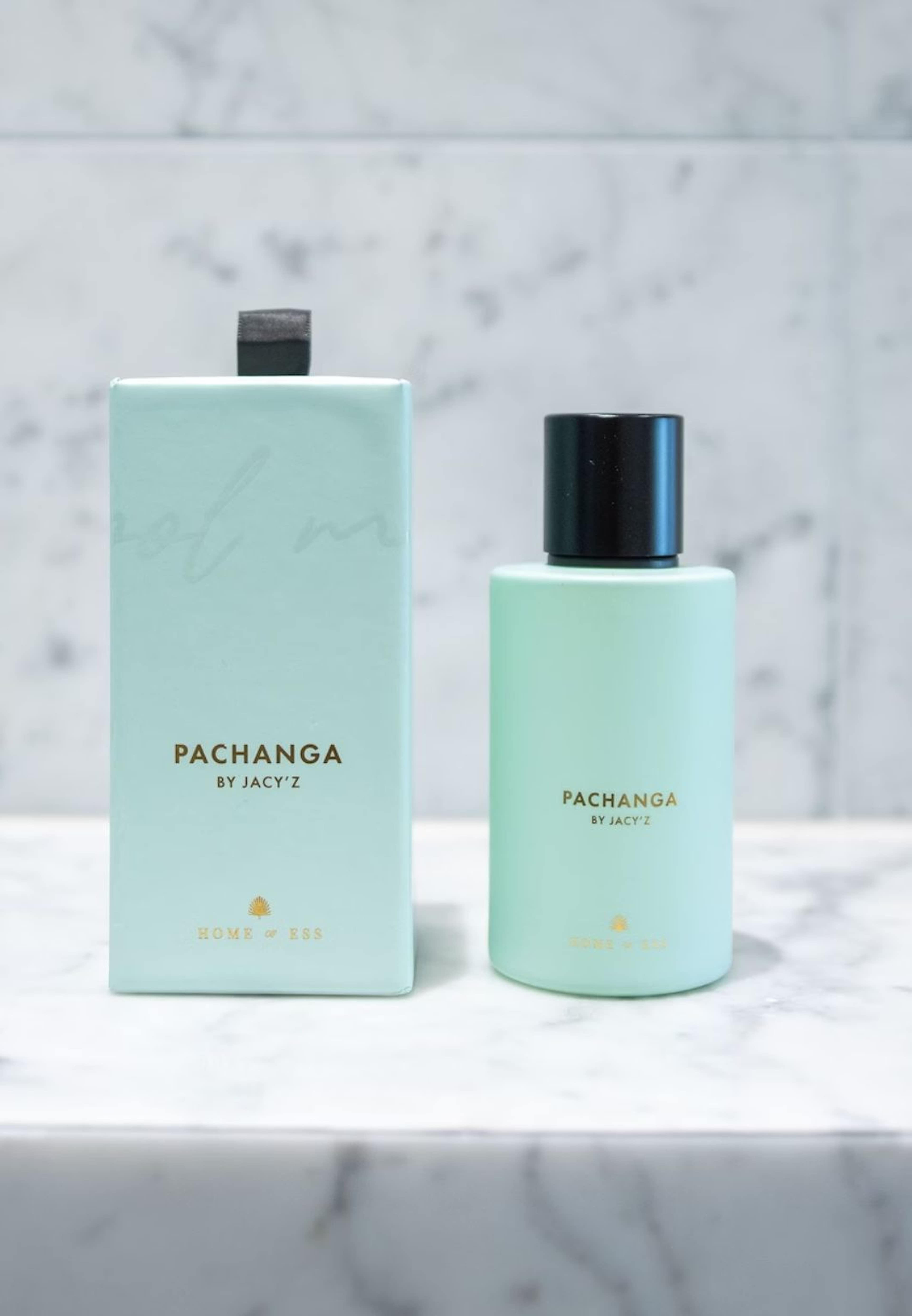 Pachanga By Jacyz - Rumspray, från Home of ESS, i färgen blue. Klicka för att öppna bilden i stort format