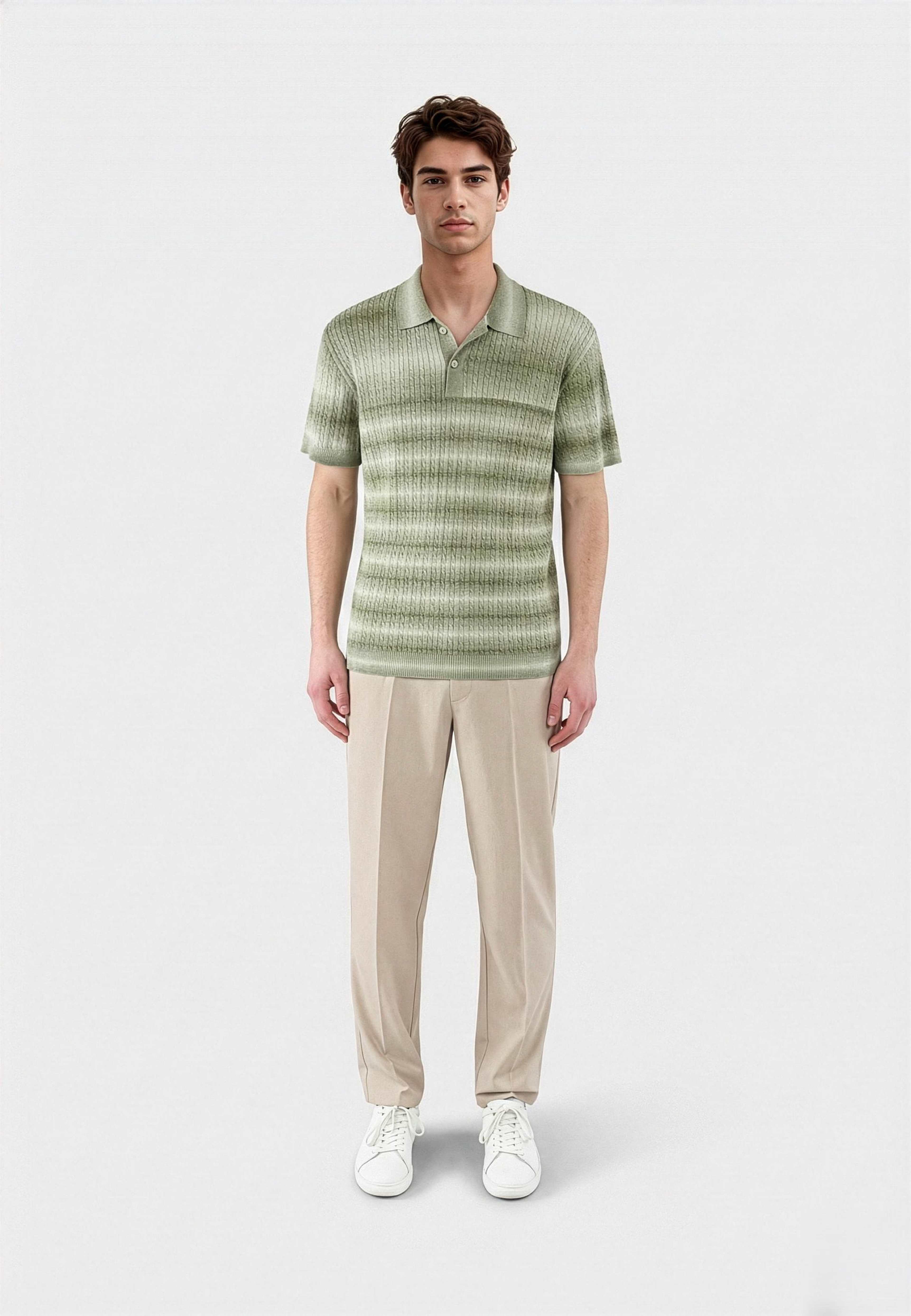 Gabe Knitted Polo, från Ciszere, i färgen green. Klicka för att öppna bilden i stort format