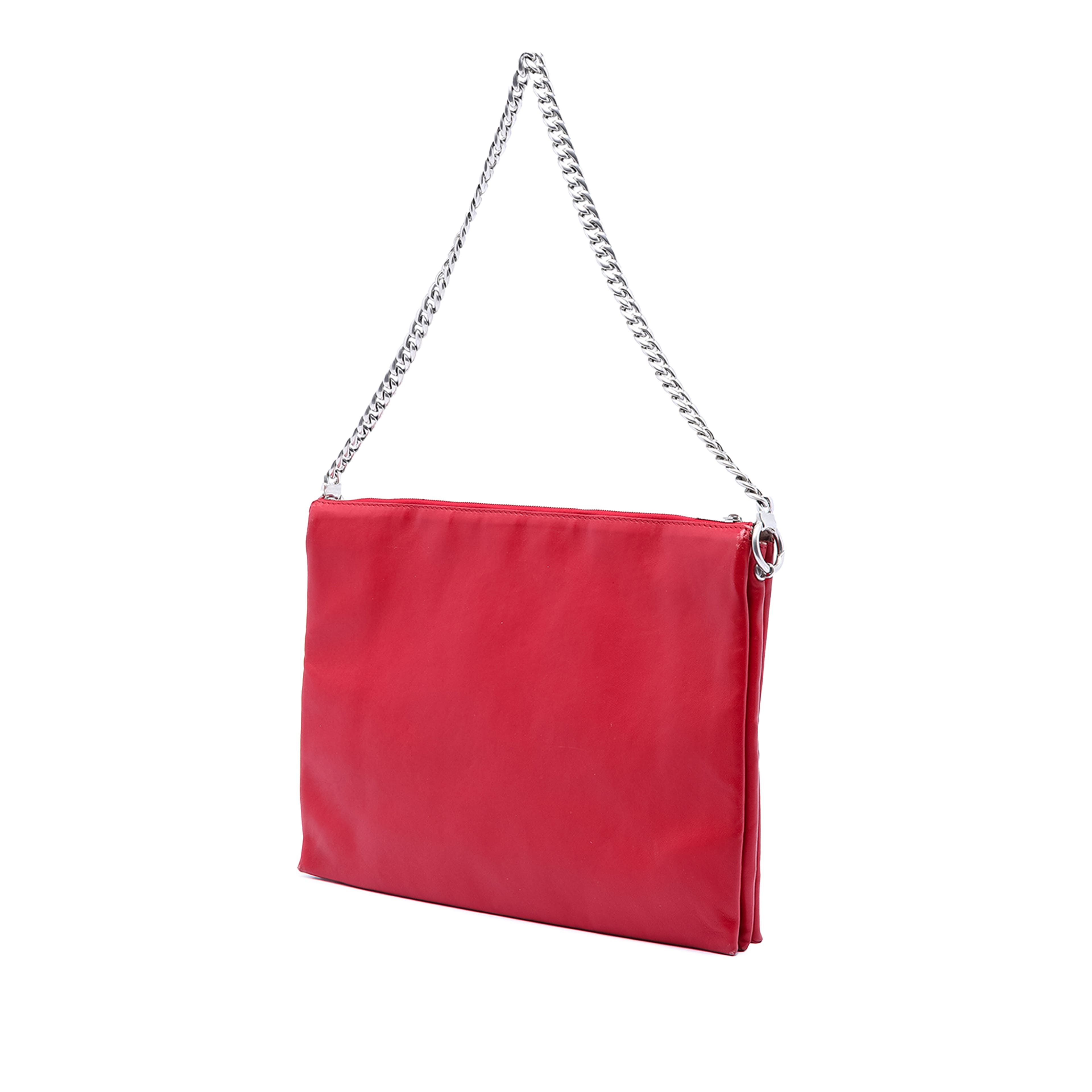 Celine Lambskin Soft Trio Shoulder Bag, från Luxclusif, i färgen röd. Klicka för att öppna bilden i stort format
