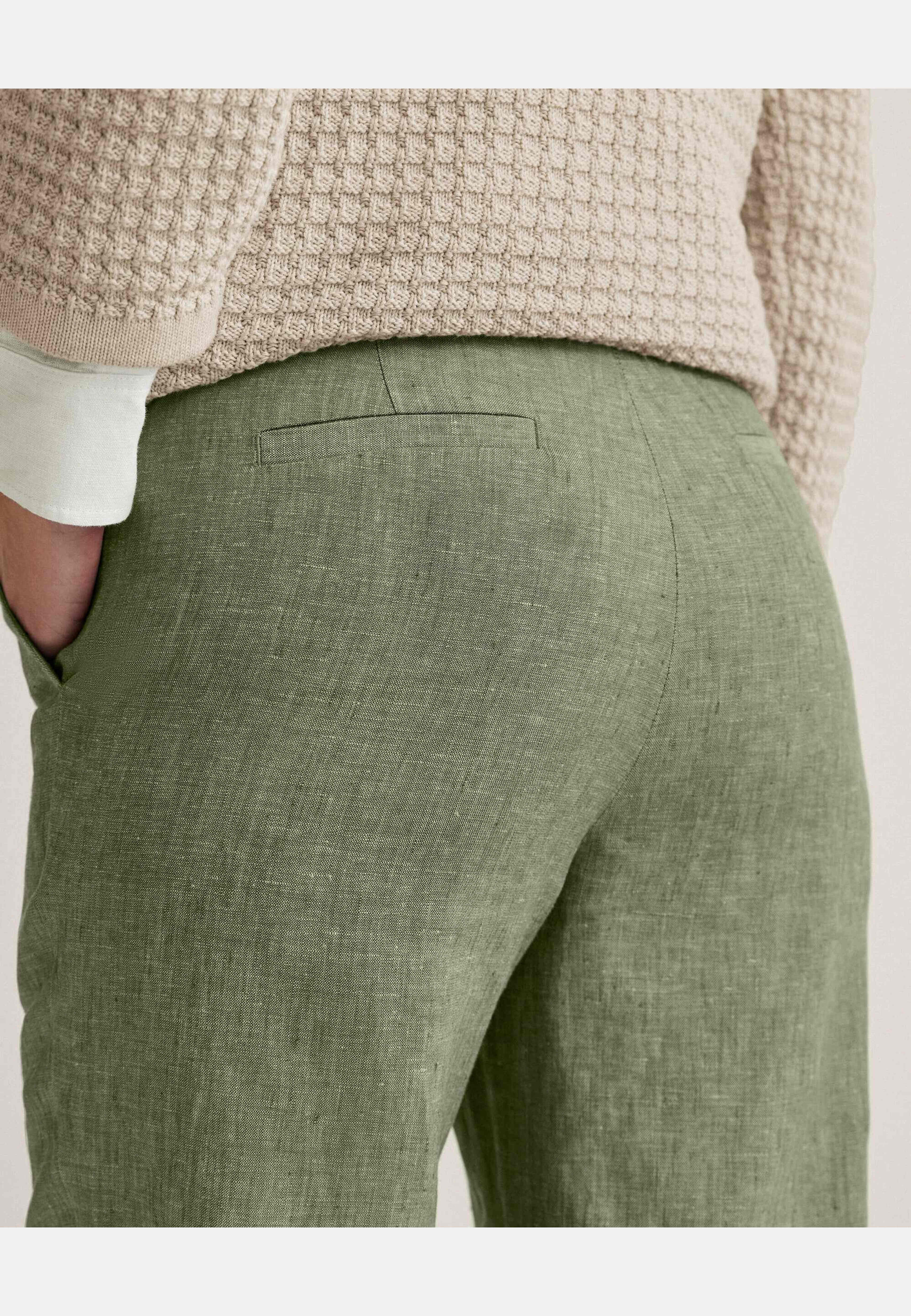 Amanda Slim Linen Trousers, från Newhouse, i färgen grön. Klicka för att öppna bilden i stort format
