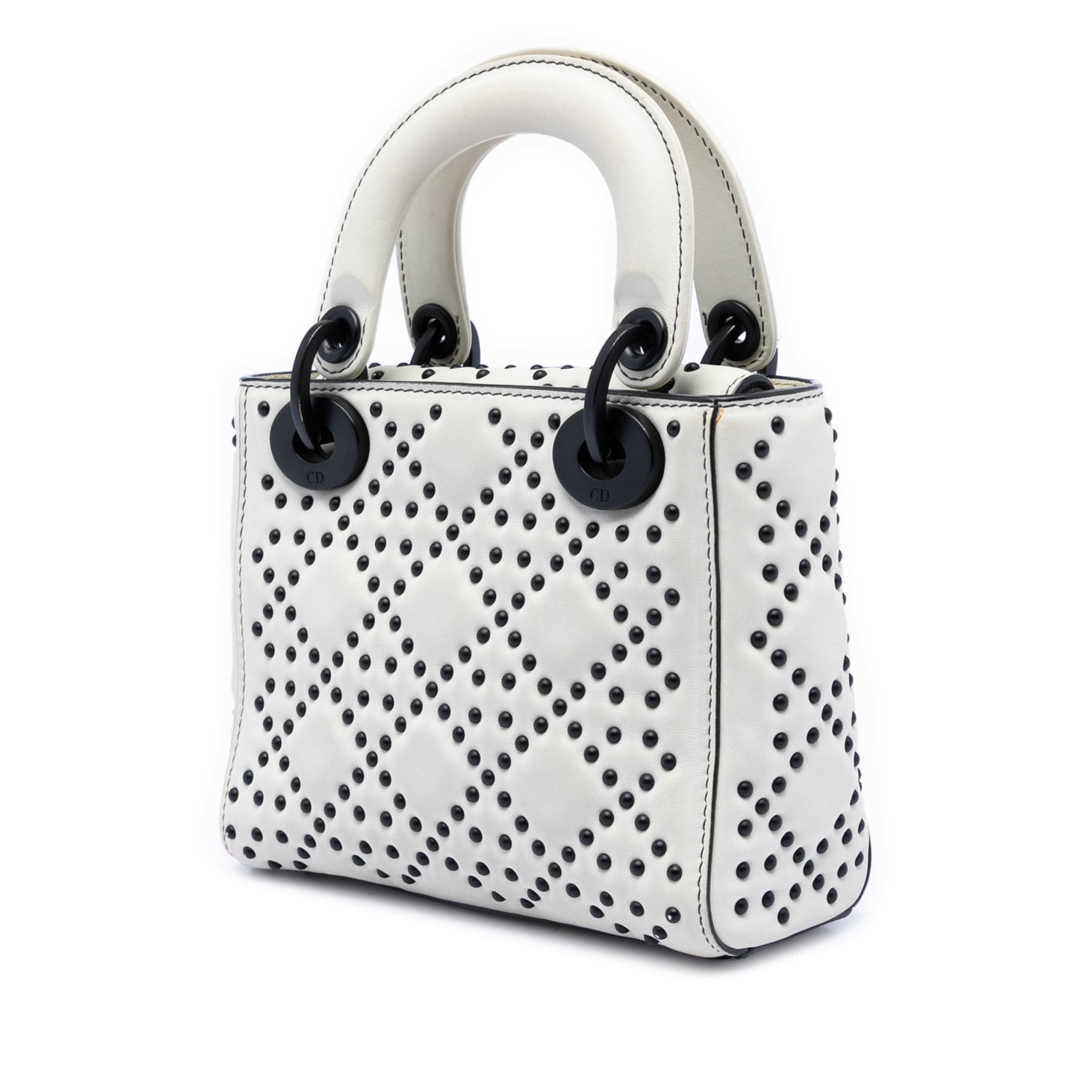 Dior Mini Ultra Matte Calfskin Cannage Studded Supple Lady Dior, från Luxclusif, i färgen svart. Klicka för att öppna bilden i stort format