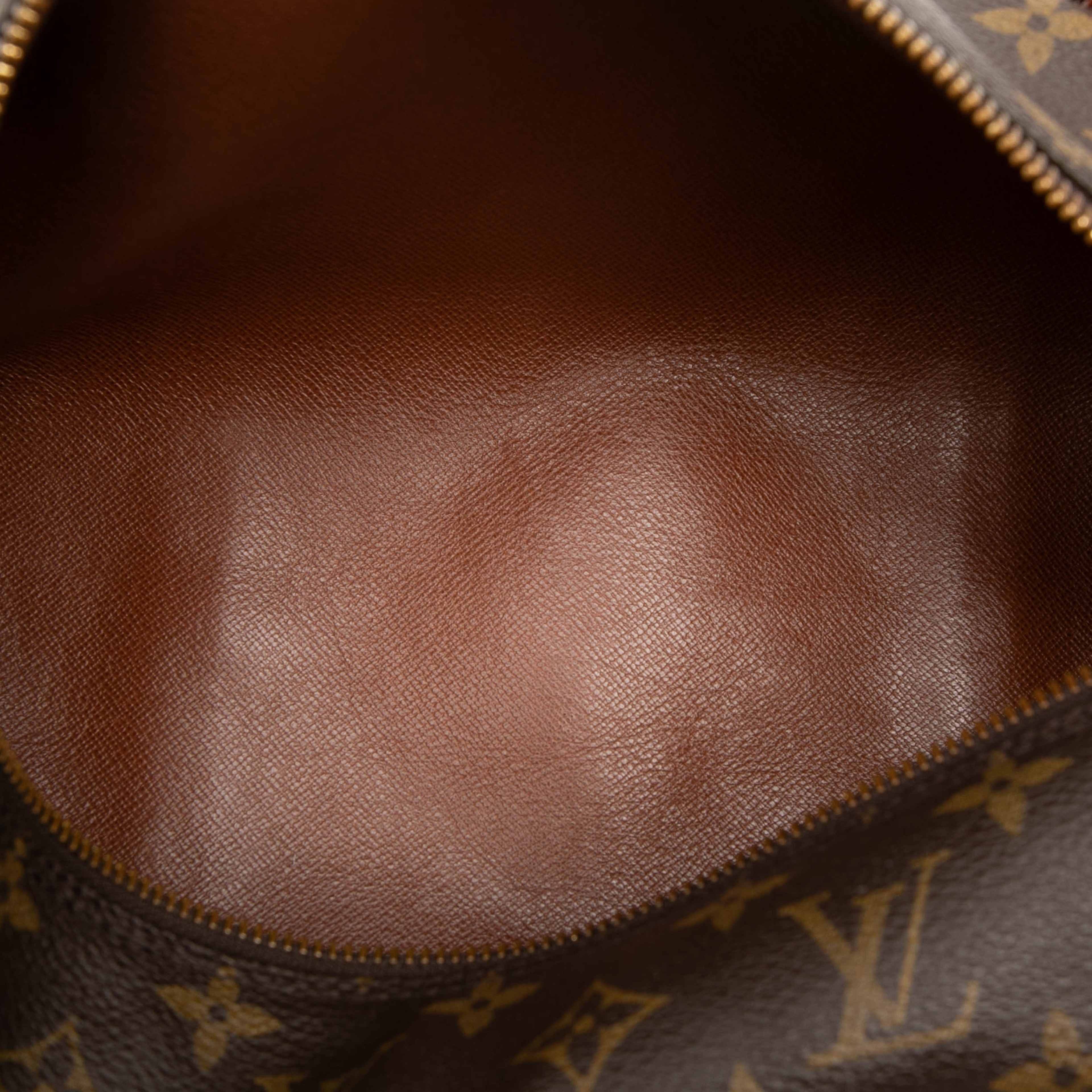 Louis Vuitton Monogram Papillon 30, från Luxclusif, i färgen brown. Klicka för att öppna bilden i stort format