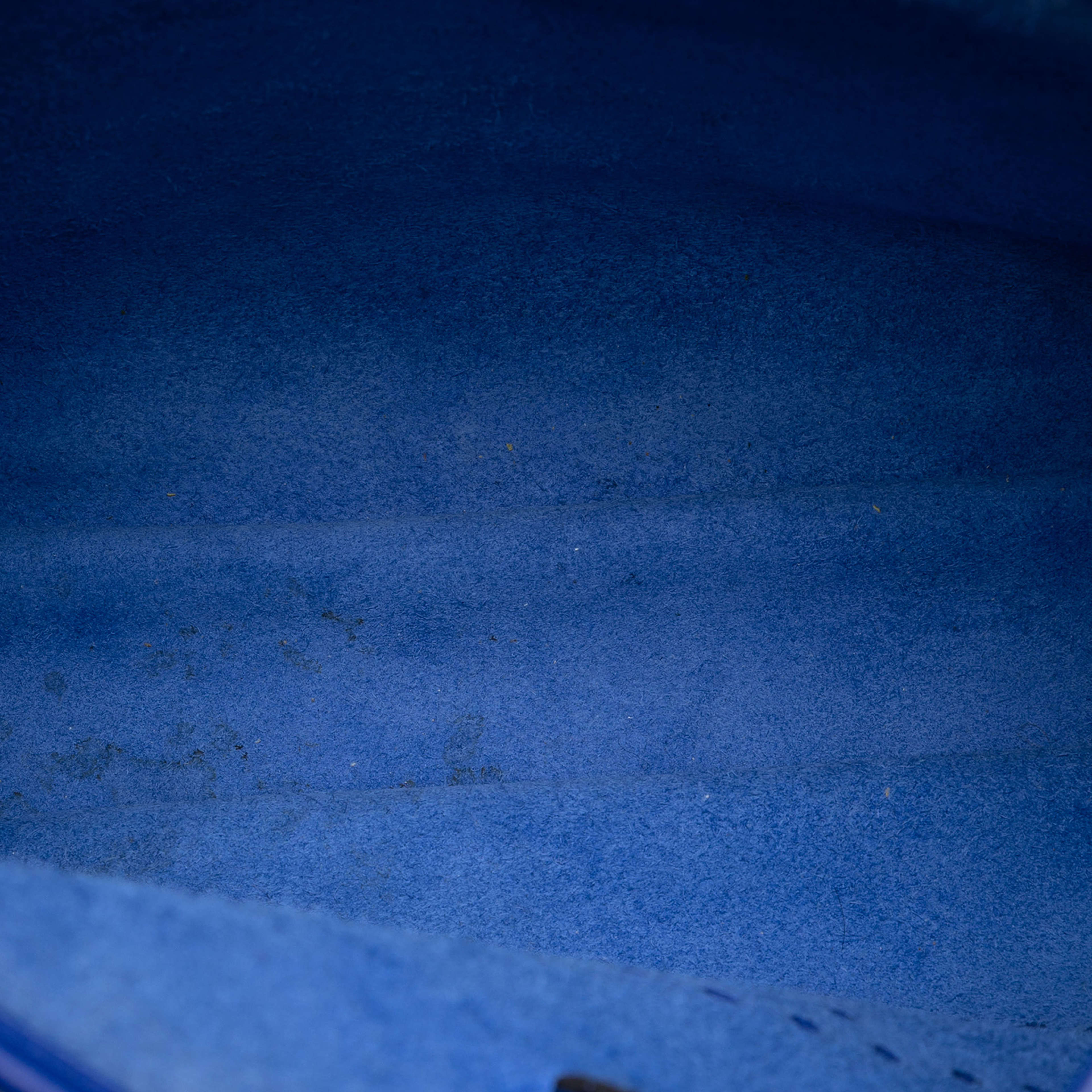 Hermès Clemence Evelyne Iii Gm, från Luxclusif, i färgen dark blue. Klicka för att öppna bilden i stort format