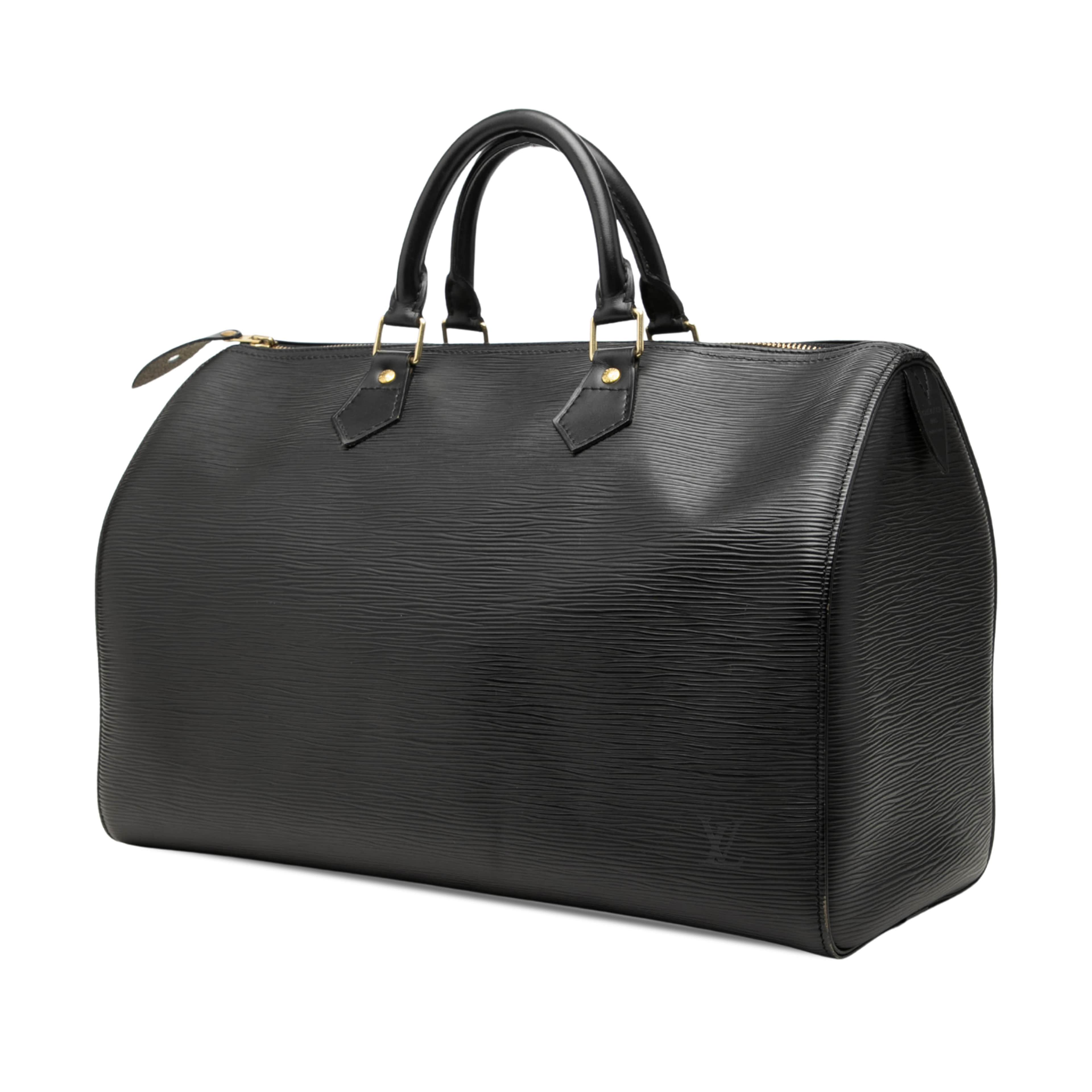 Louis Vuitton Epi Speedy 35, från Luxclusif, i färgen svart. Klicka för att öppna bilden i stort format