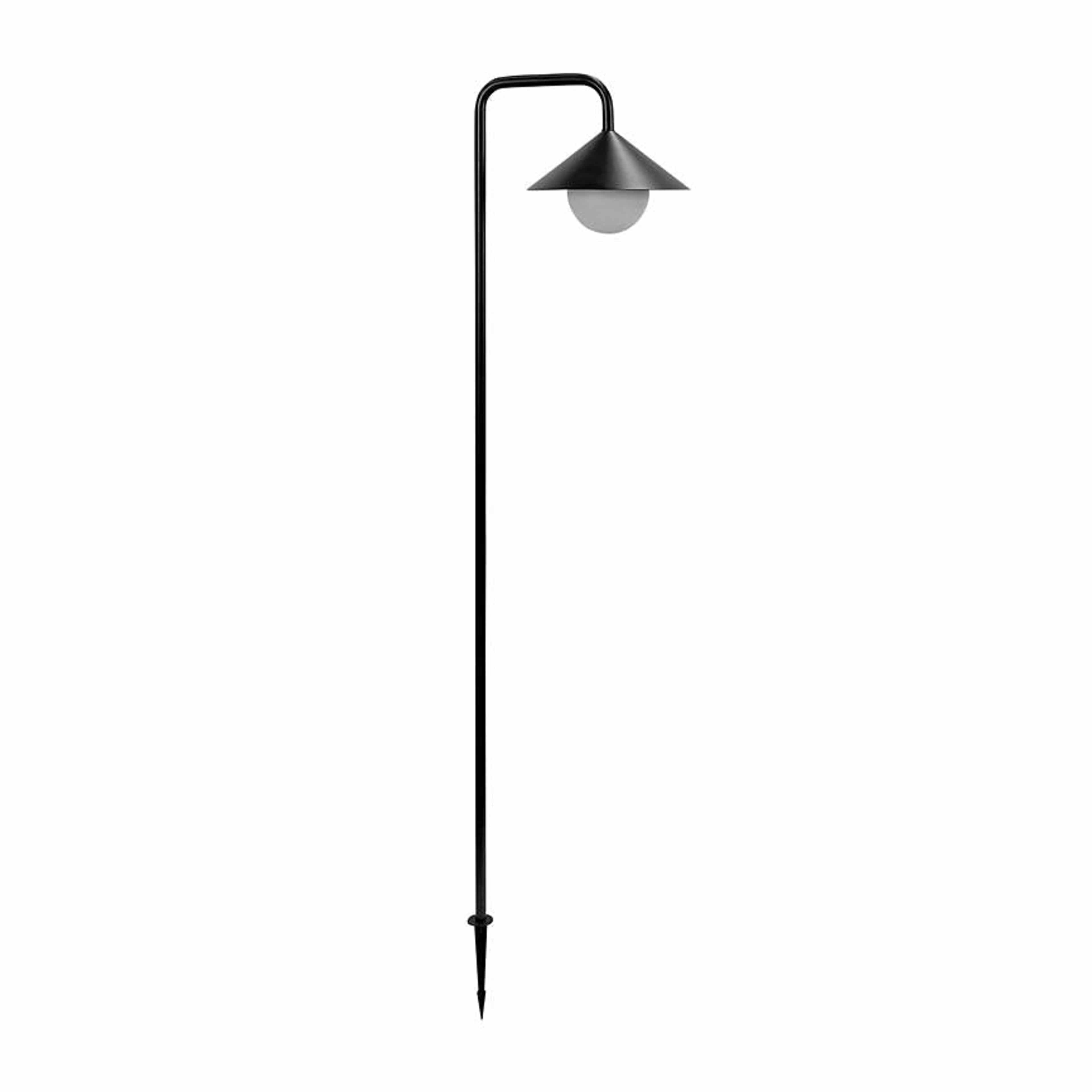 Nova Outdoor Garden Spike With Light Globe And Remote Control, från Dyberg Larsen, i färgen black. Klicka för att öppna bilden i stort format