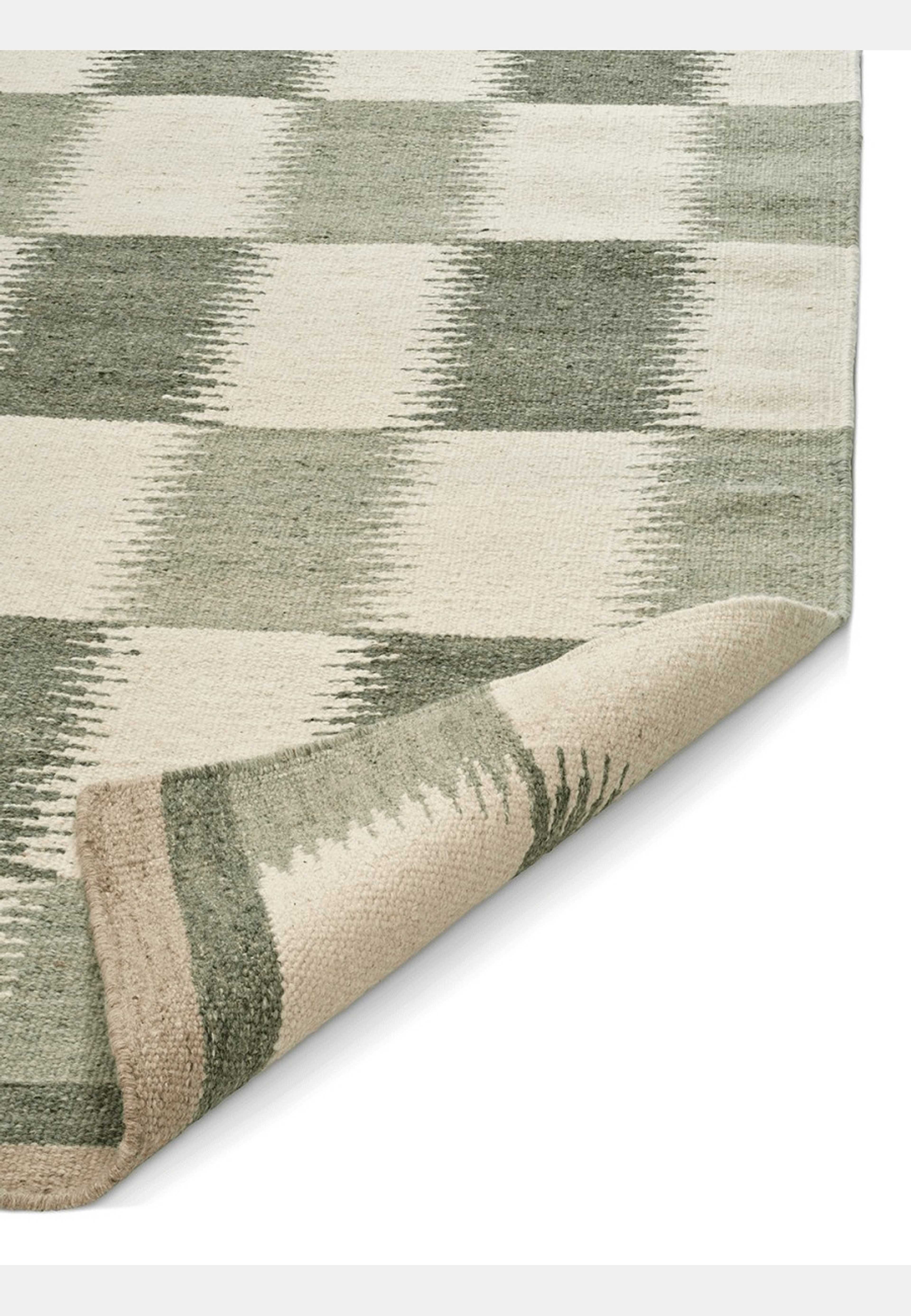 Tagel 200x300cm, från Classic Collection, i färgen grön. Klicka för att öppna bilden i stort format