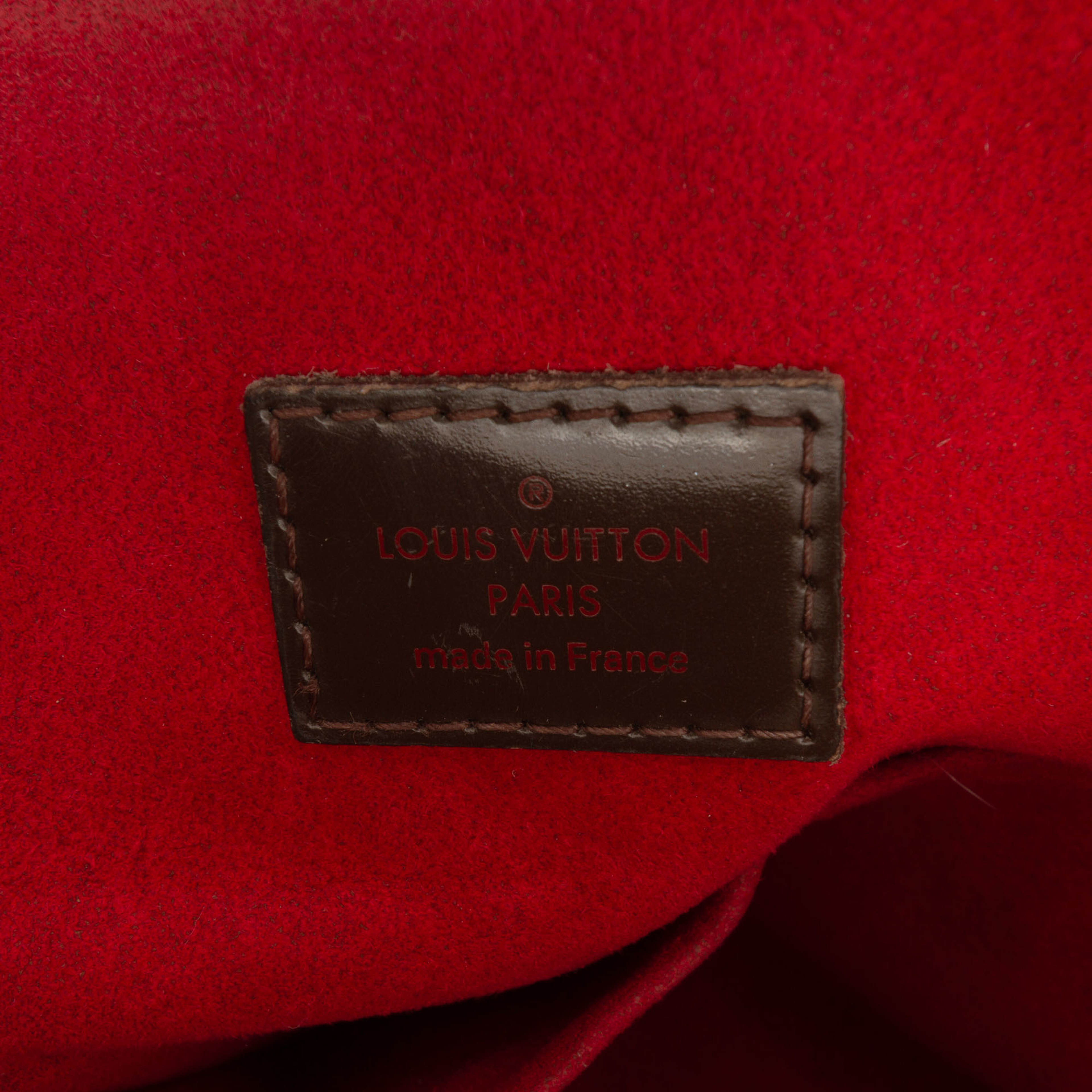 Louis Vuitton Damier Ebene Trevi Gm, från Luxclusif, i färgen brown. Klicka för att öppna bilden i stort format