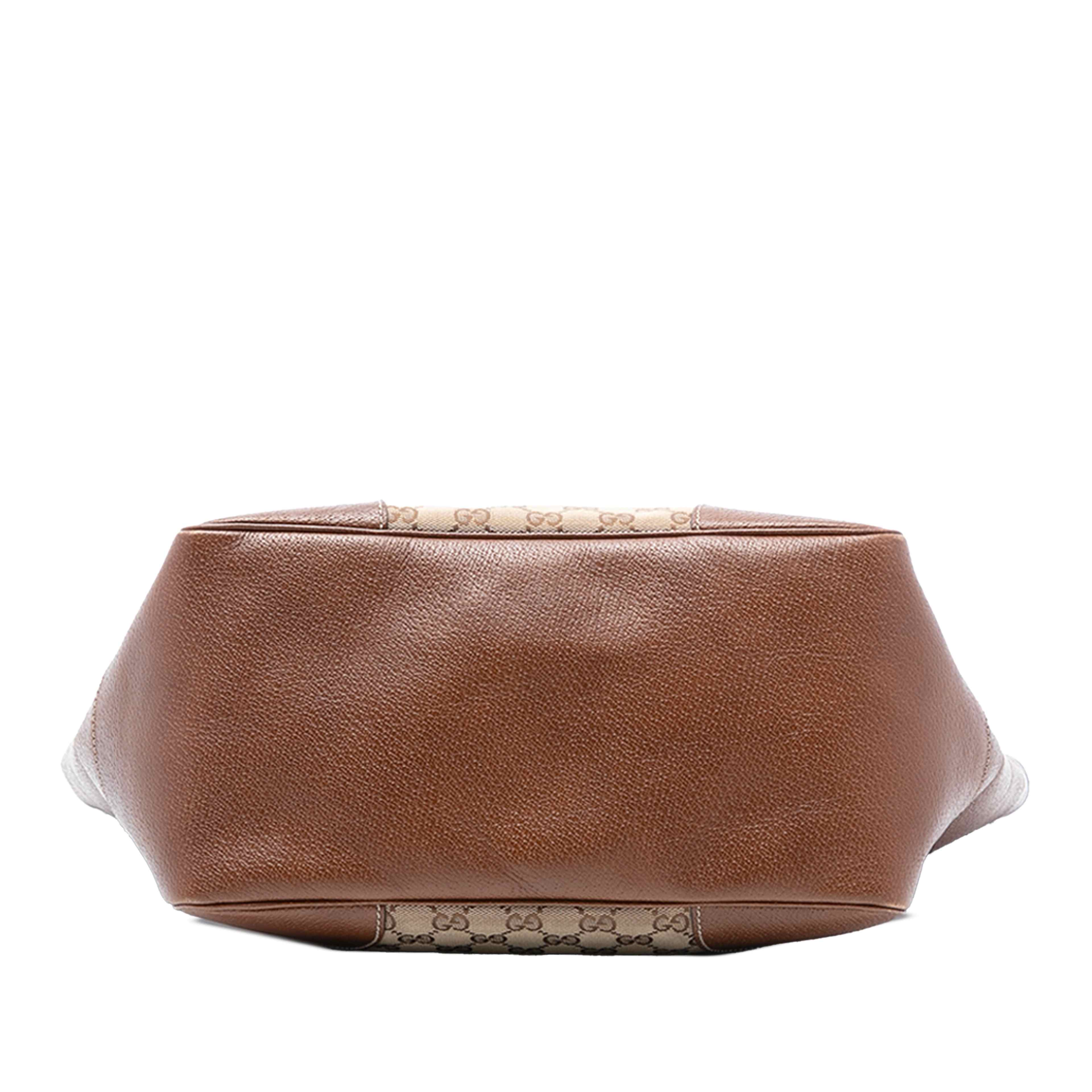 Gucci Gg Canvas Bree Tote, från Luxclusif, i färgen beige. Klicka för att öppna bilden i stort format