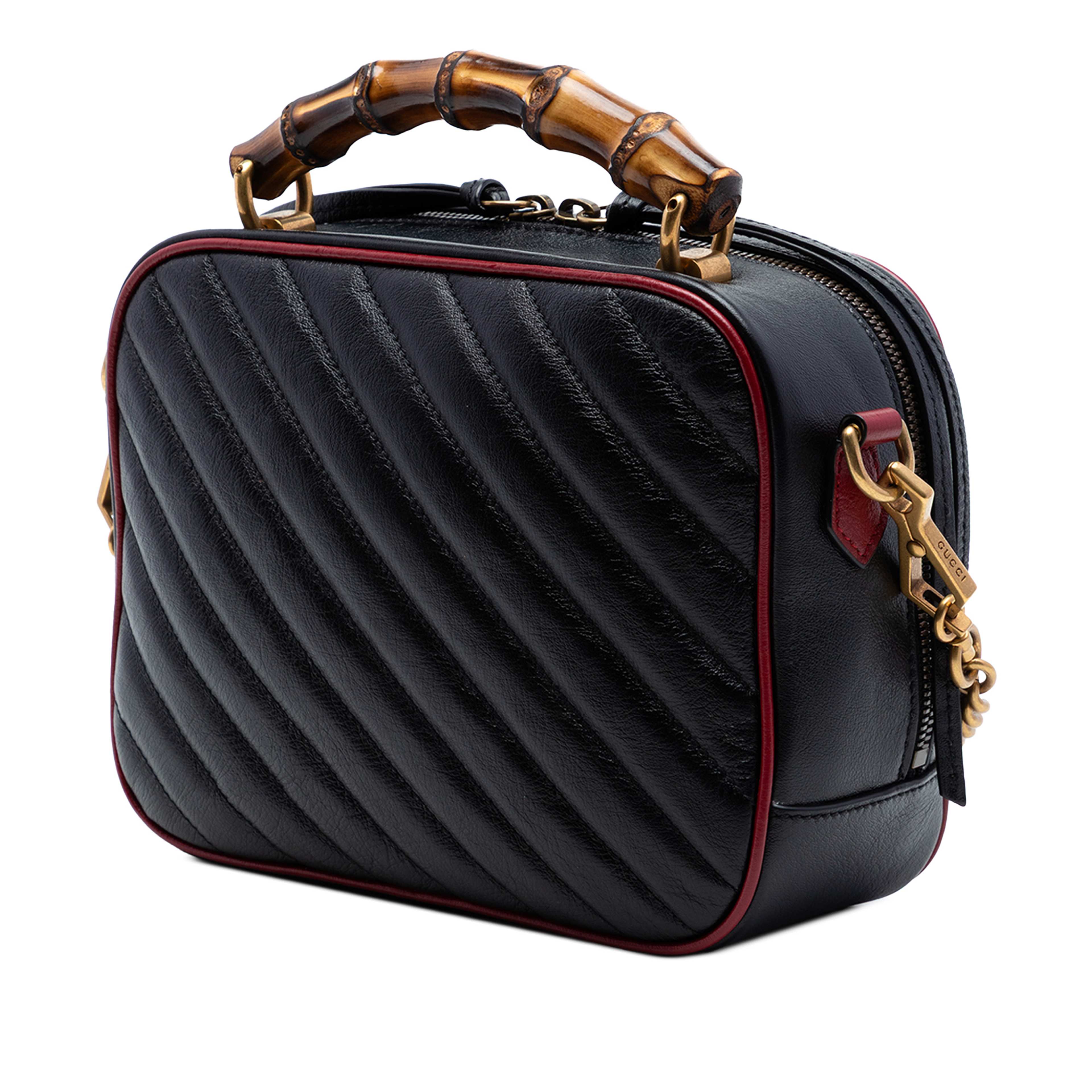 Gucci Small Gg Marmont Matelasse Diagonal Leather Torchon Bamboo Satchel, från Luxclusif, i färgen svart. Klicka för att öppna bilden i stort format