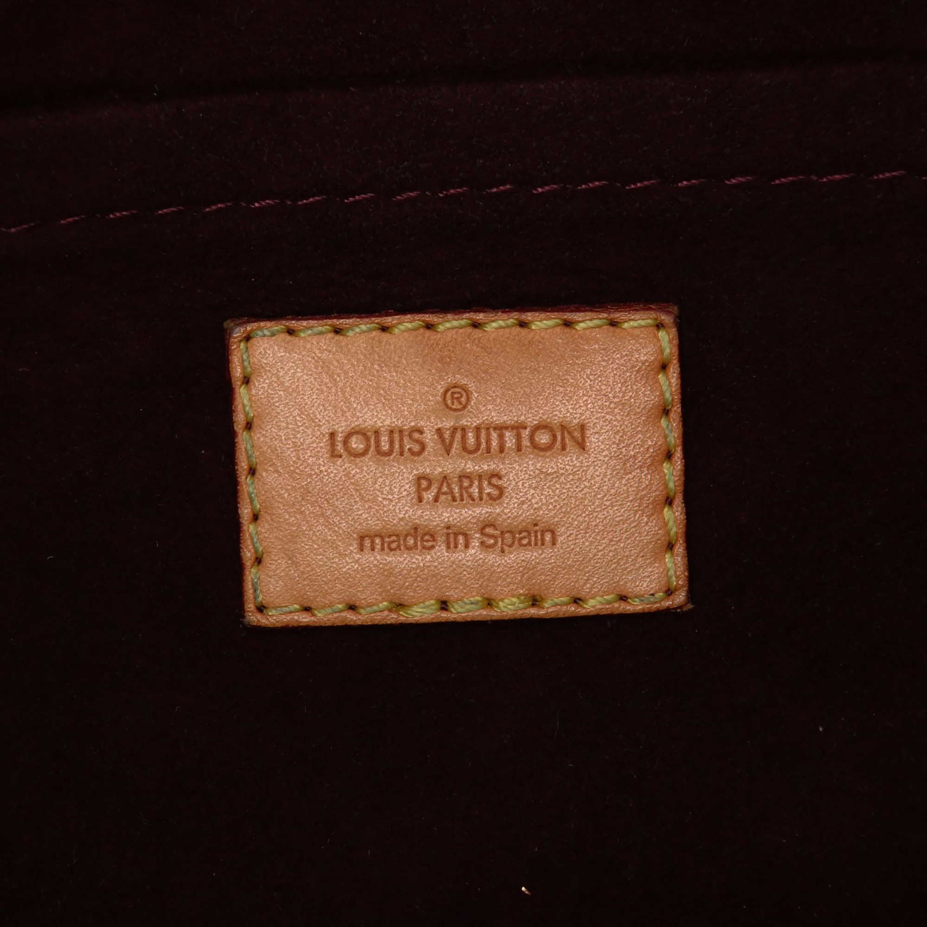 Louis Vuitton Monogram Montaigne Bb, från Luxclusif, i färgen brown.