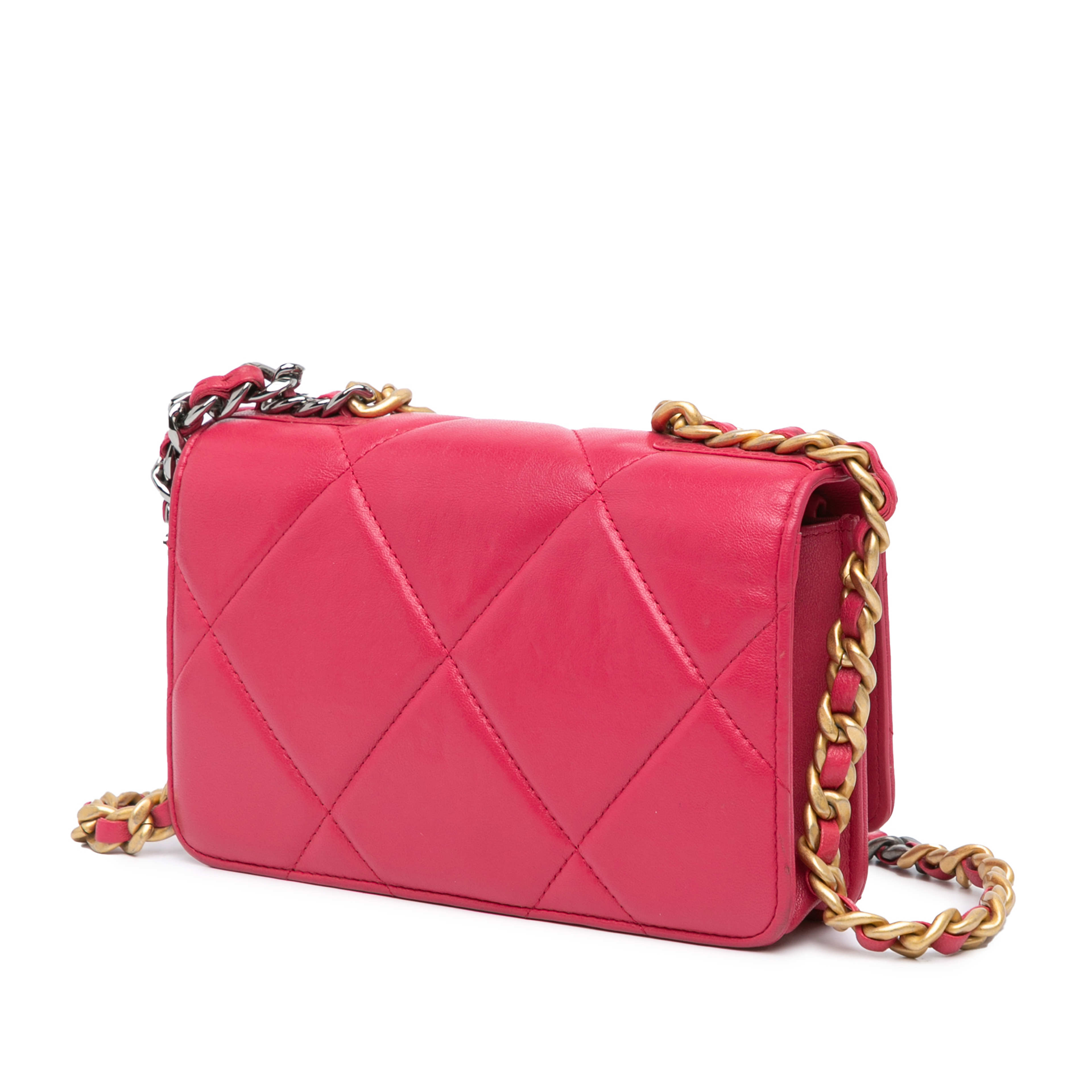 Chanel Quilted Lambskin 19 Wallet On Chain