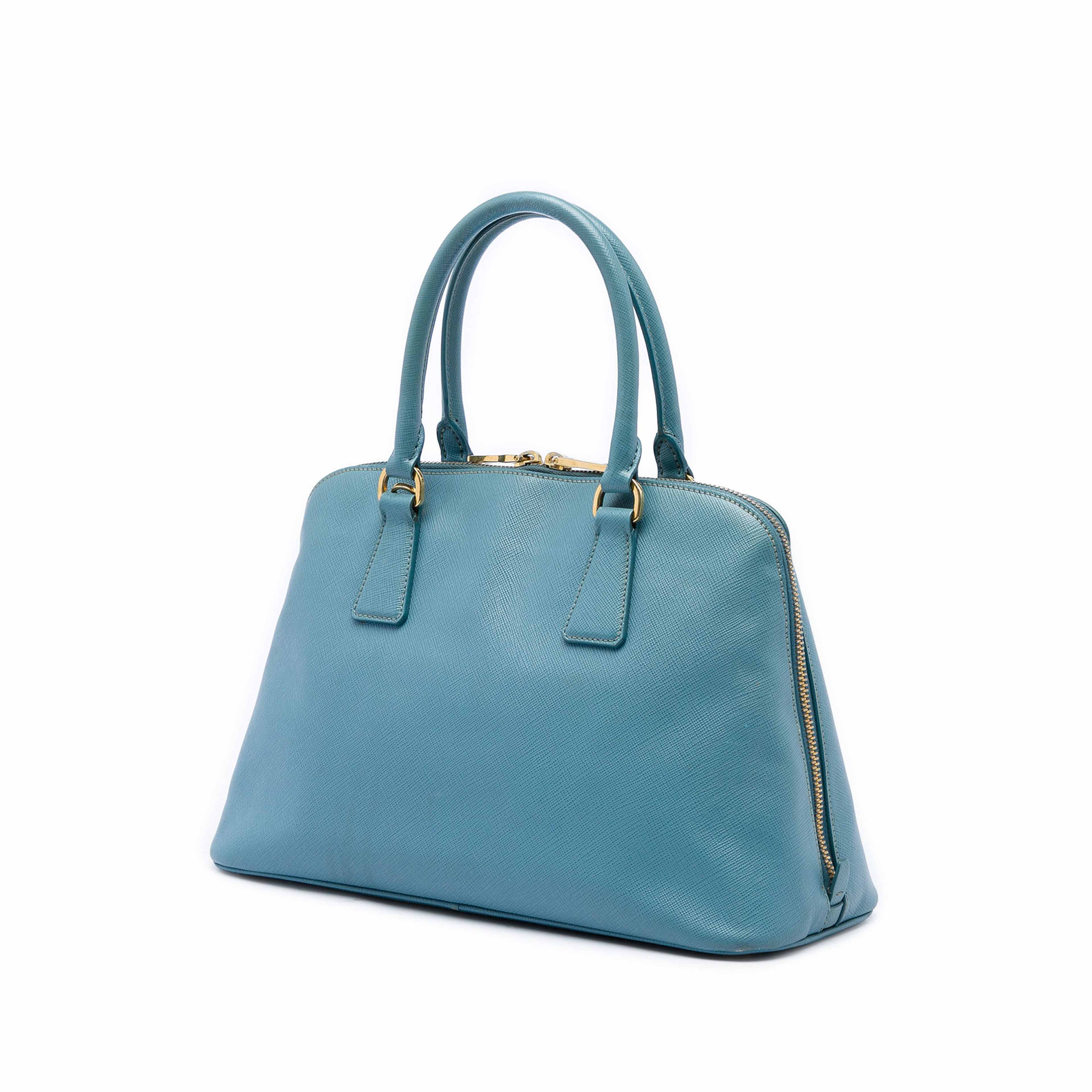 Prada Medium Saffiano Lux Promenade Satchel, från Luxclusif, i färgen blå. Klicka för att öppna bilden i stort format