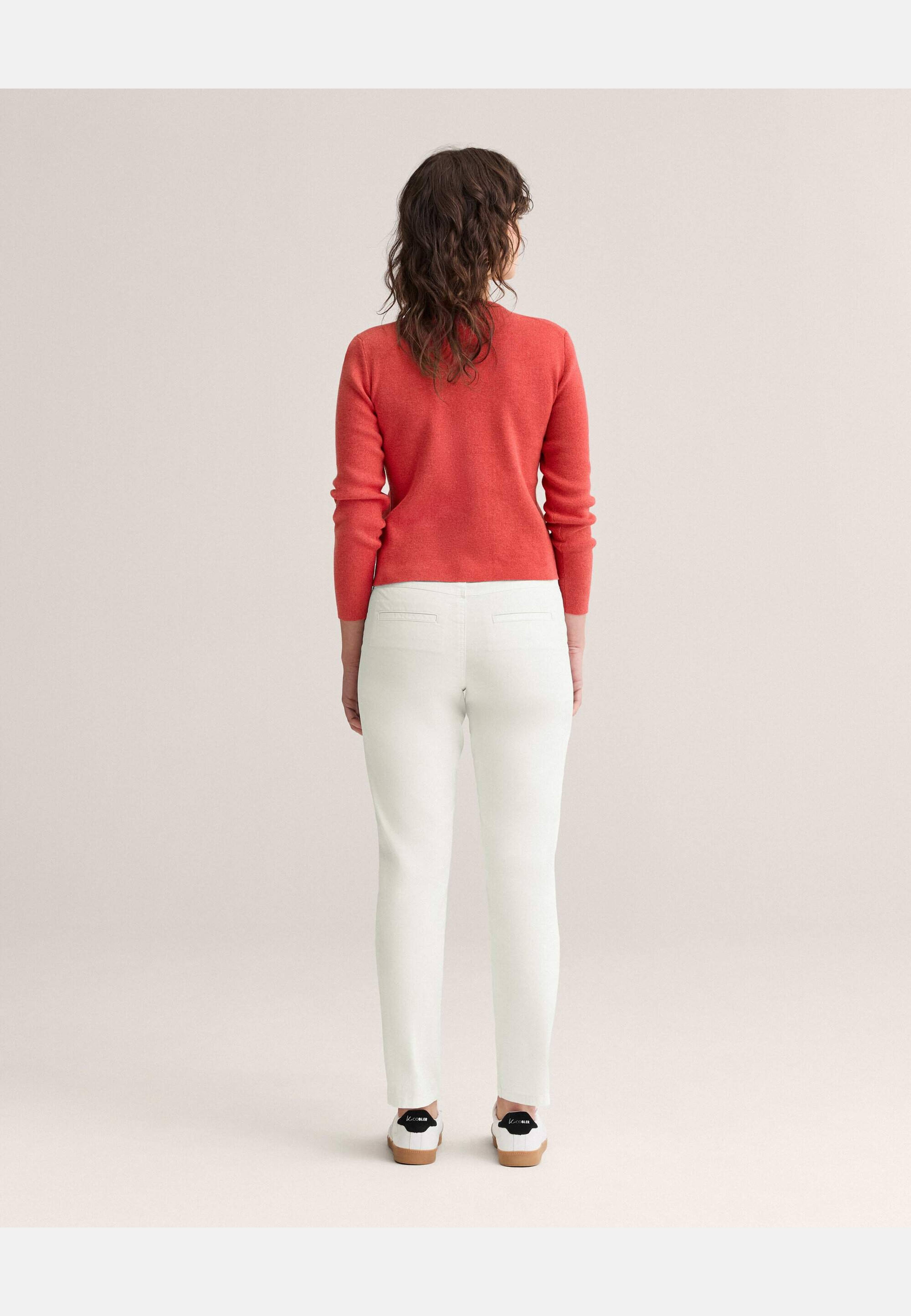 Felicity Rib Cardigan, från Newhouse, i färgen hallonröd. Klicka för att öppna bilden i stort format