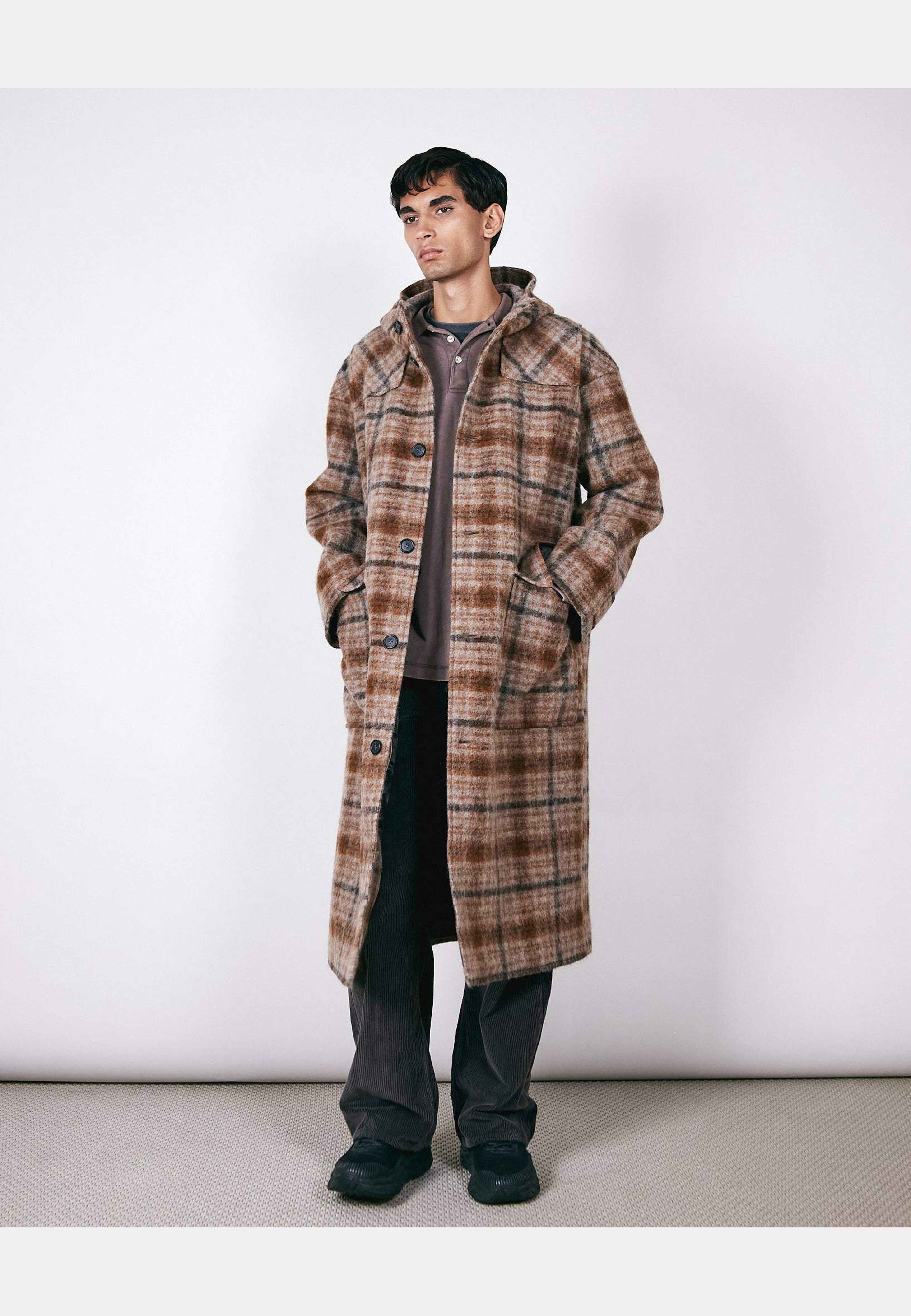 Lachlan, från Brixtol Textiles, i färgen beige check. Klicka för att öppna bilden i stort format