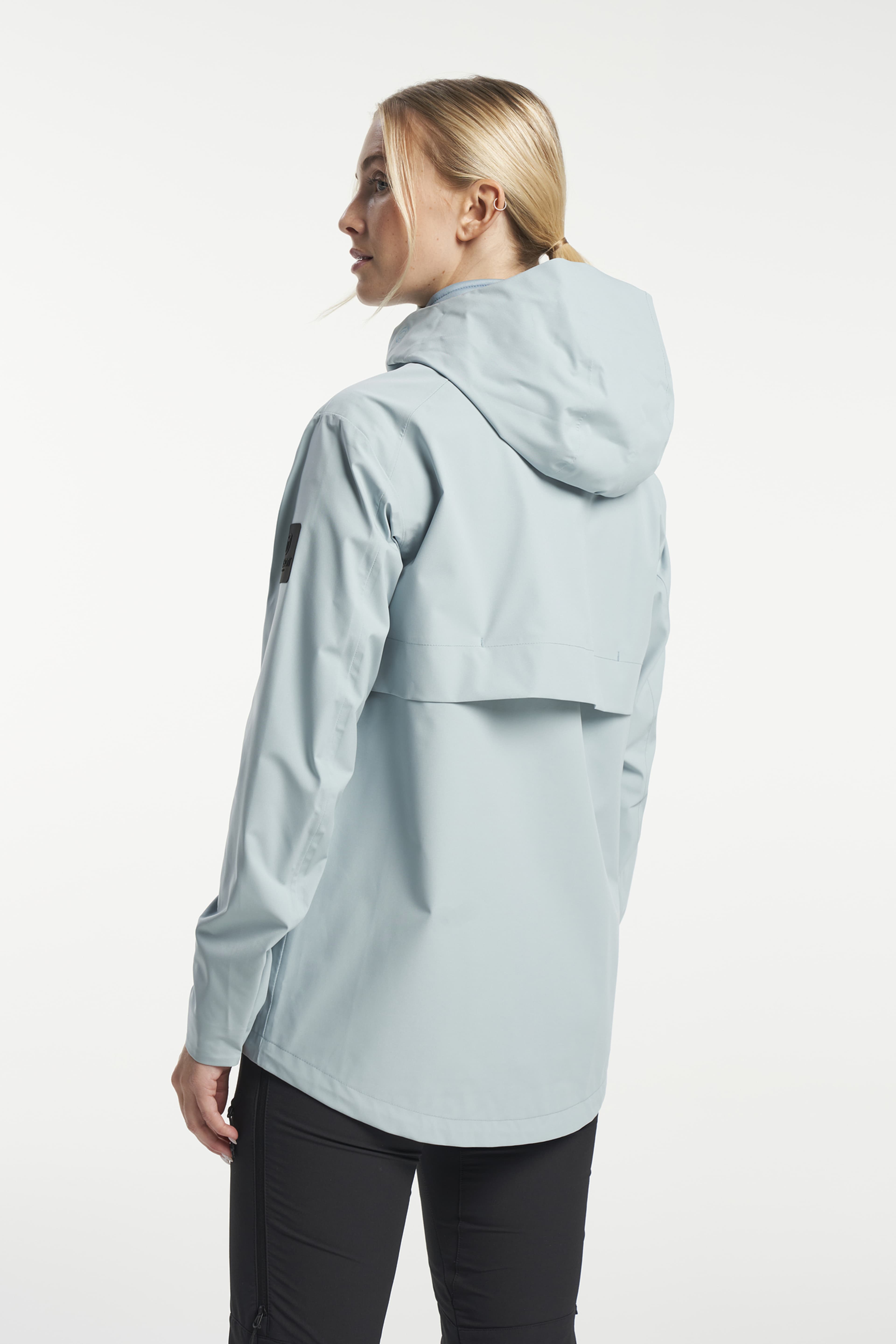 Misty Shell Jacket Women, från Tenson, i färgen grågrön. Klicka för att öppna bilden i stort format