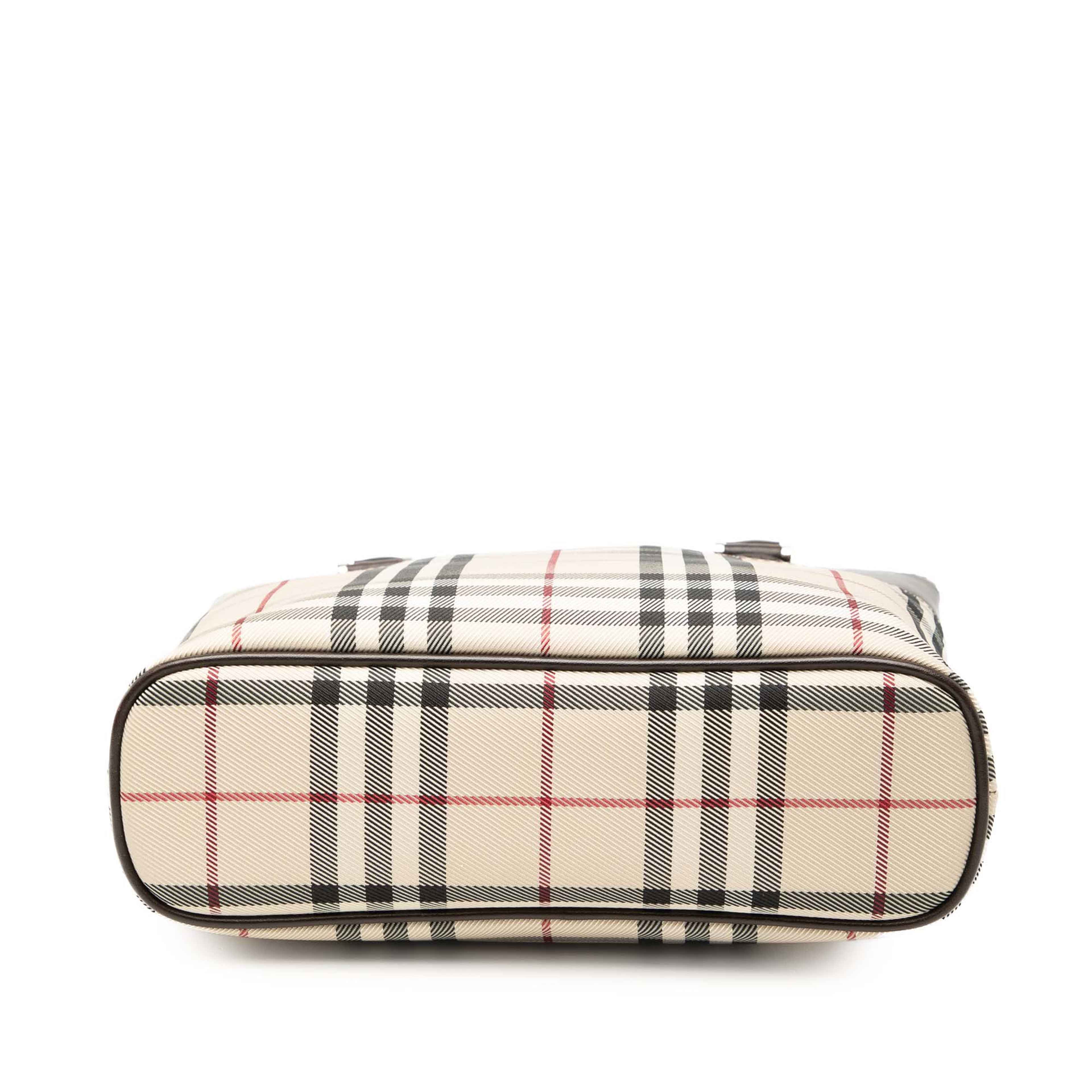 Burberry House Check Canvas Tote, från Luxclusif, i färgen beige. Klicka för att öppna bilden i stort format