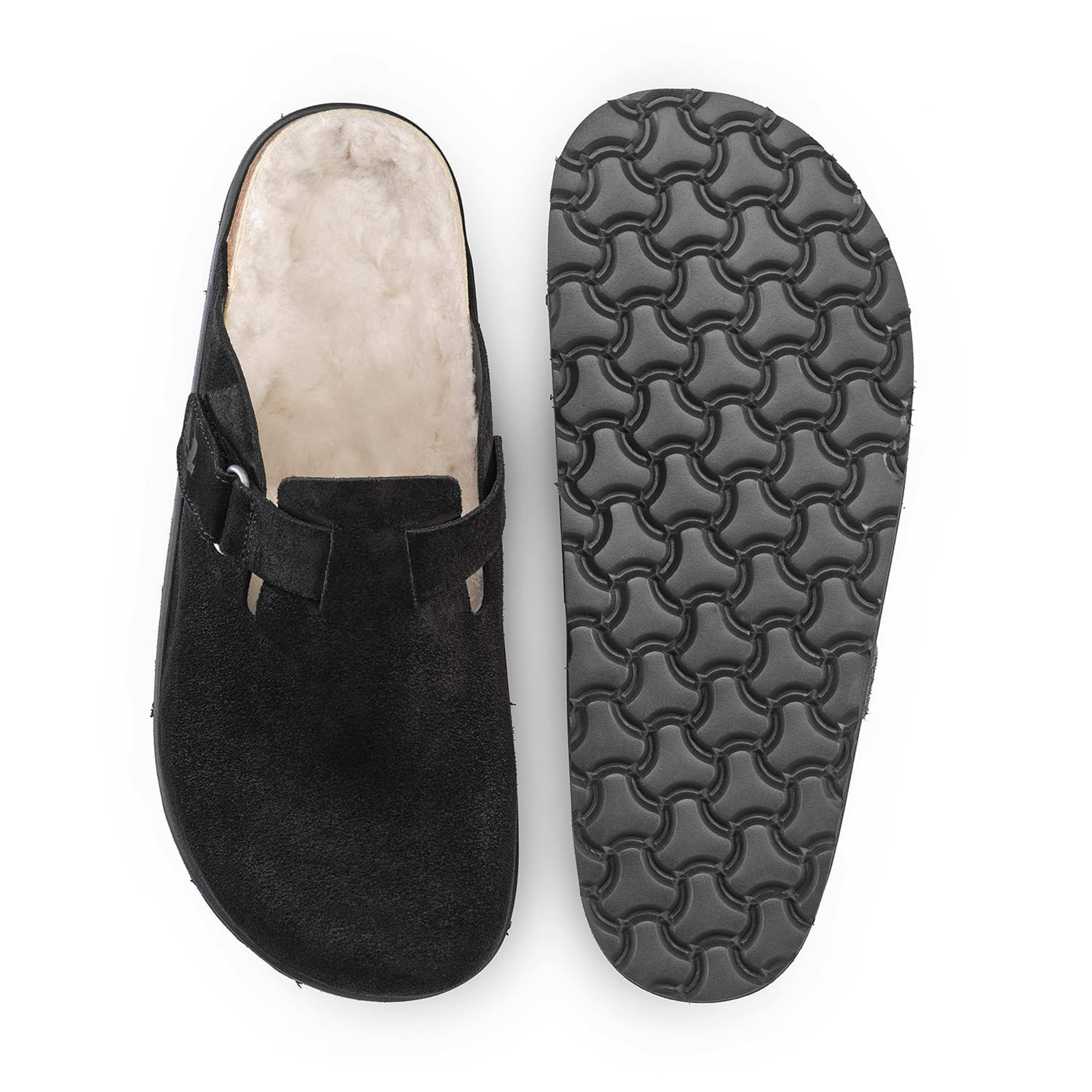 Valdemar Tofflor, från Shepherd, i färgen black suede. Klicka för att öppna bilden i stort format