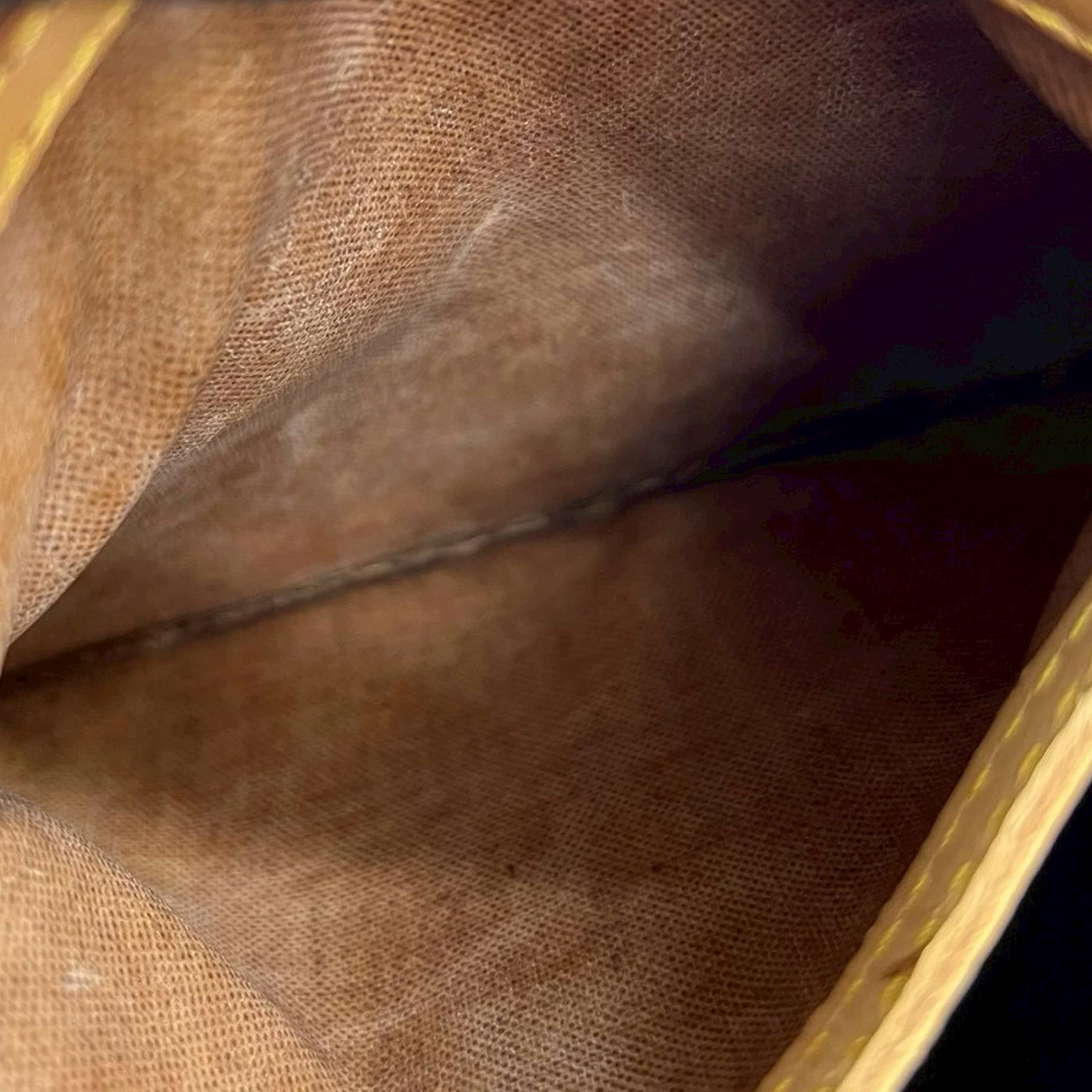 Louis Vuitton Monogram Speedy 25, från Luxclusif, i färgen brown. Klicka för att öppna bilden i stort format