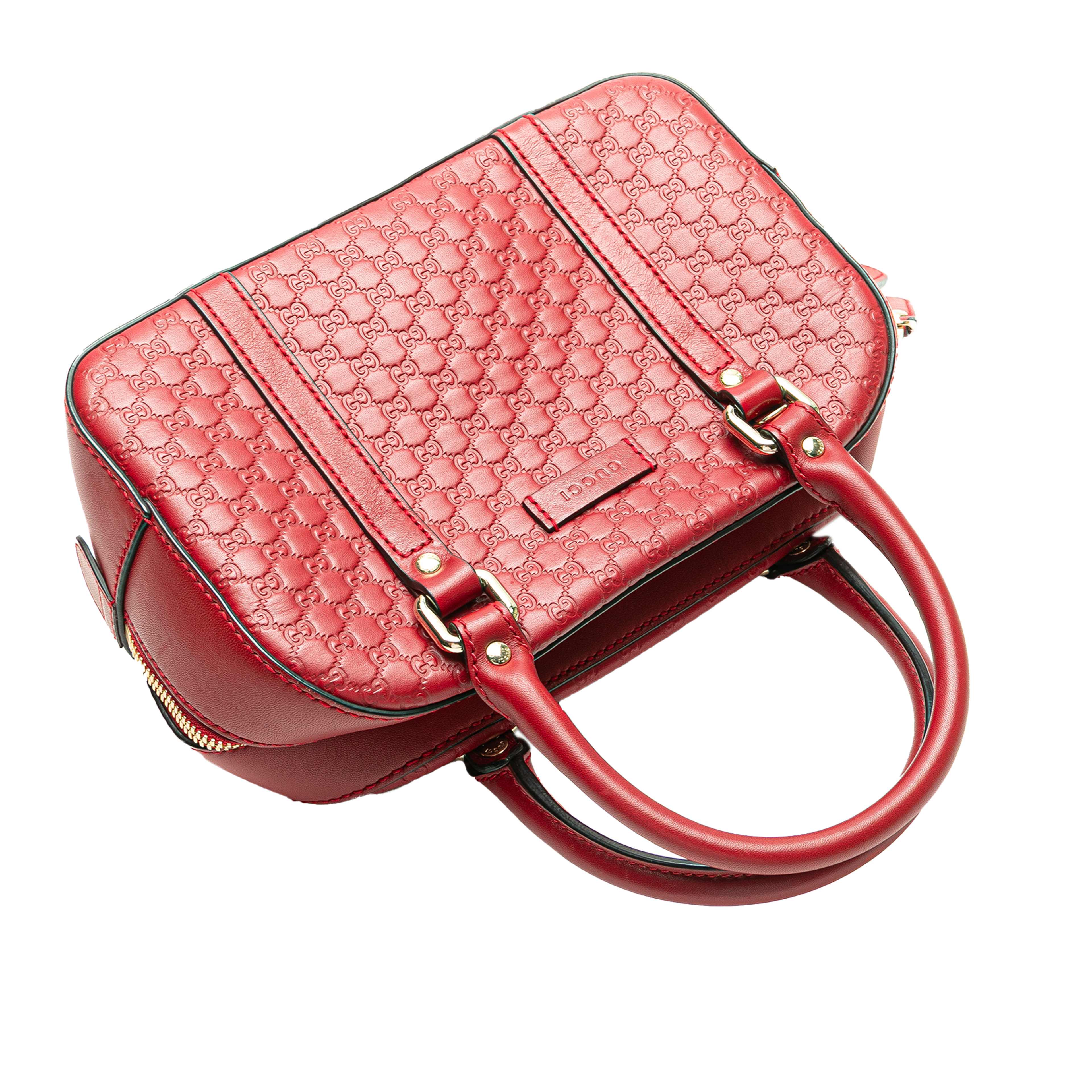 Gucci Small Microguccissima Bree Satchel, från Luxclusif, i färgen röd. Klicka för att öppna bilden i stort format