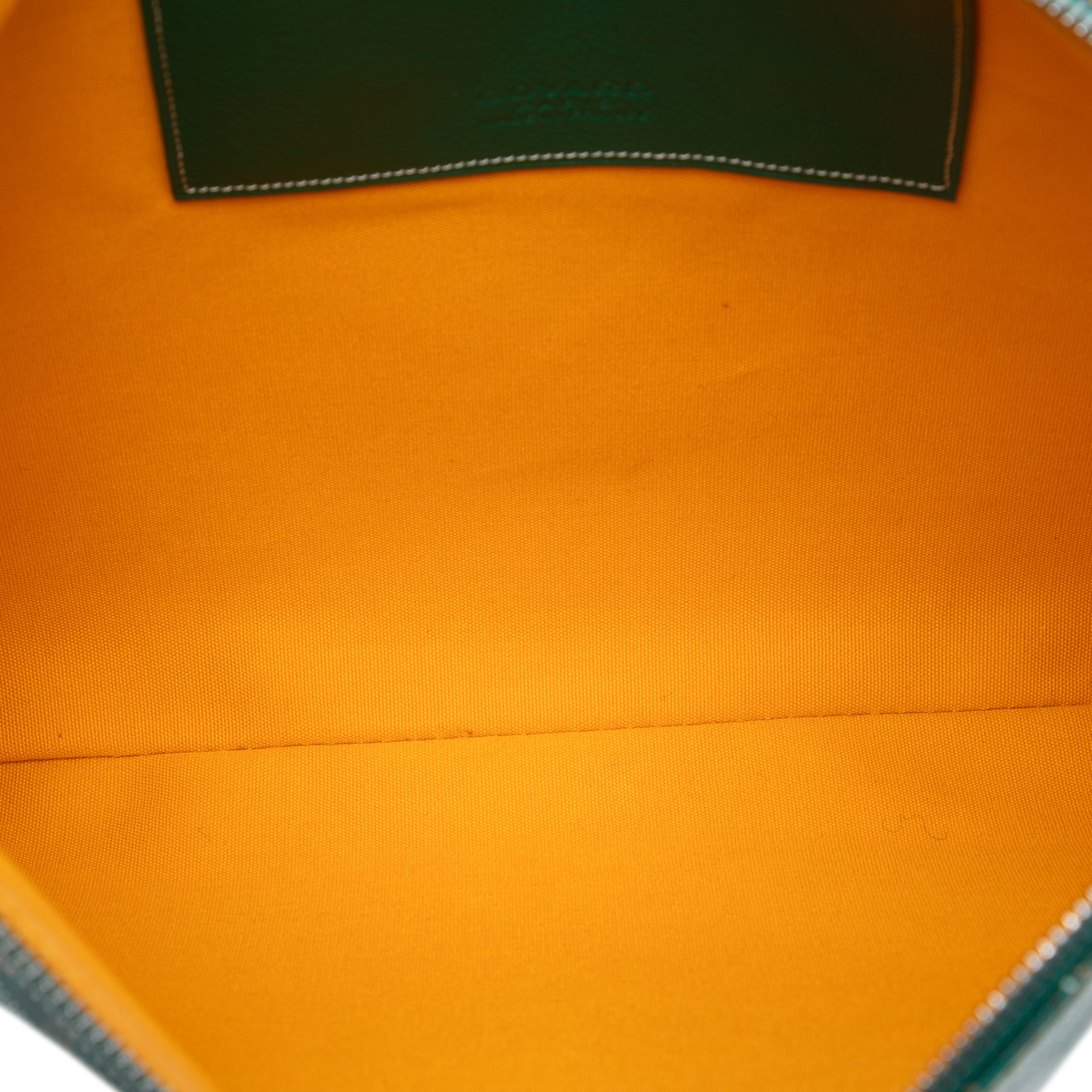 Goyard Goyardine Senat Mm, från Luxclusif, i färgen green. Klicka för att öppna bilden i stort format