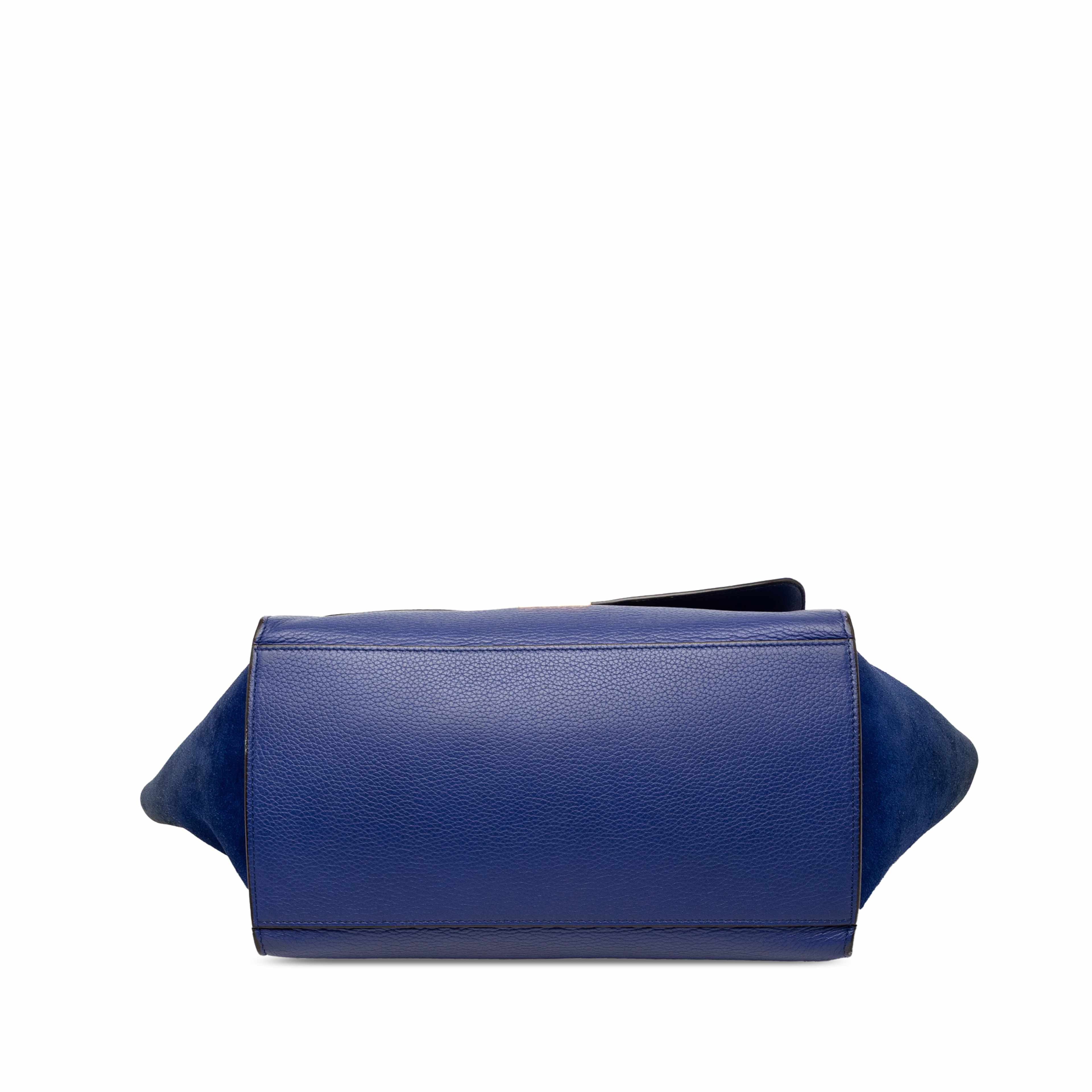 Celine Small Calfskin And Suede Trapeze Satchel, från Luxclusif, i färgen blue. Klicka för att öppna bilden i stort format