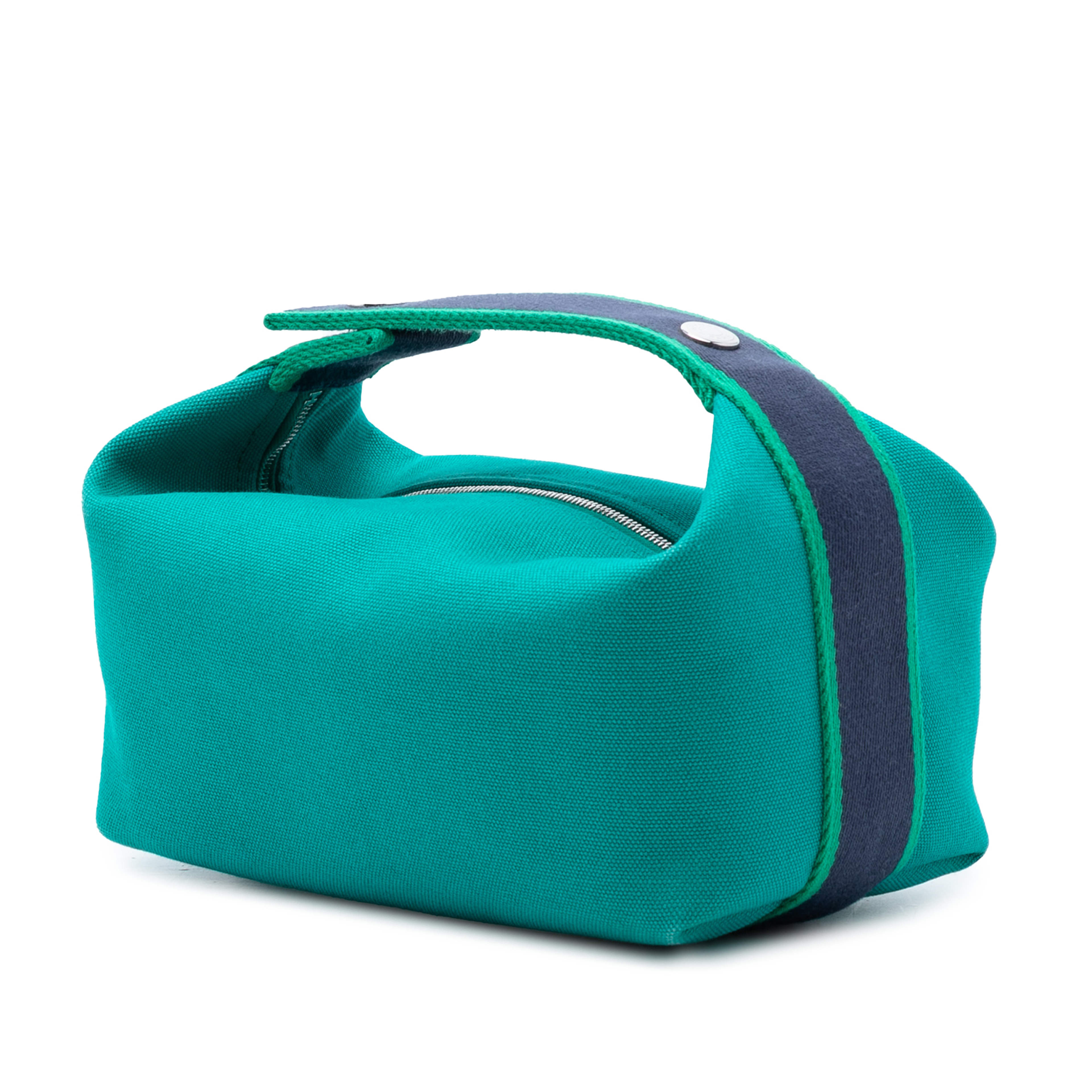 Hermès Small Canvas Bride A Brac Case, från Luxclusif, i färgen turquoise. Klicka för att öppna bilden i stort format