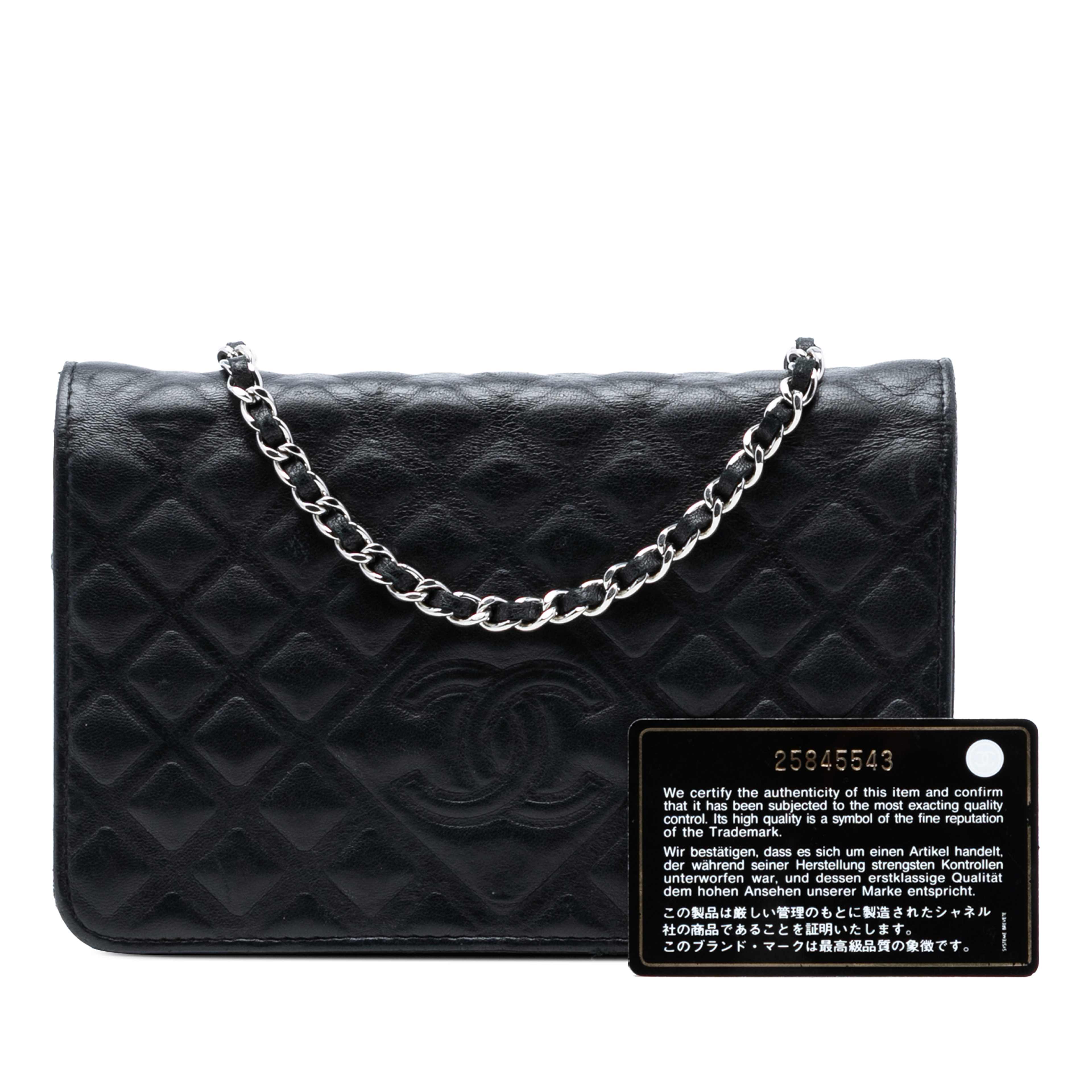 Chanel Cc Embossed Lambskin Diamond Wallet On Chain, från Luxclusif, i färgen svart. Klicka för att öppna bilden i stort format