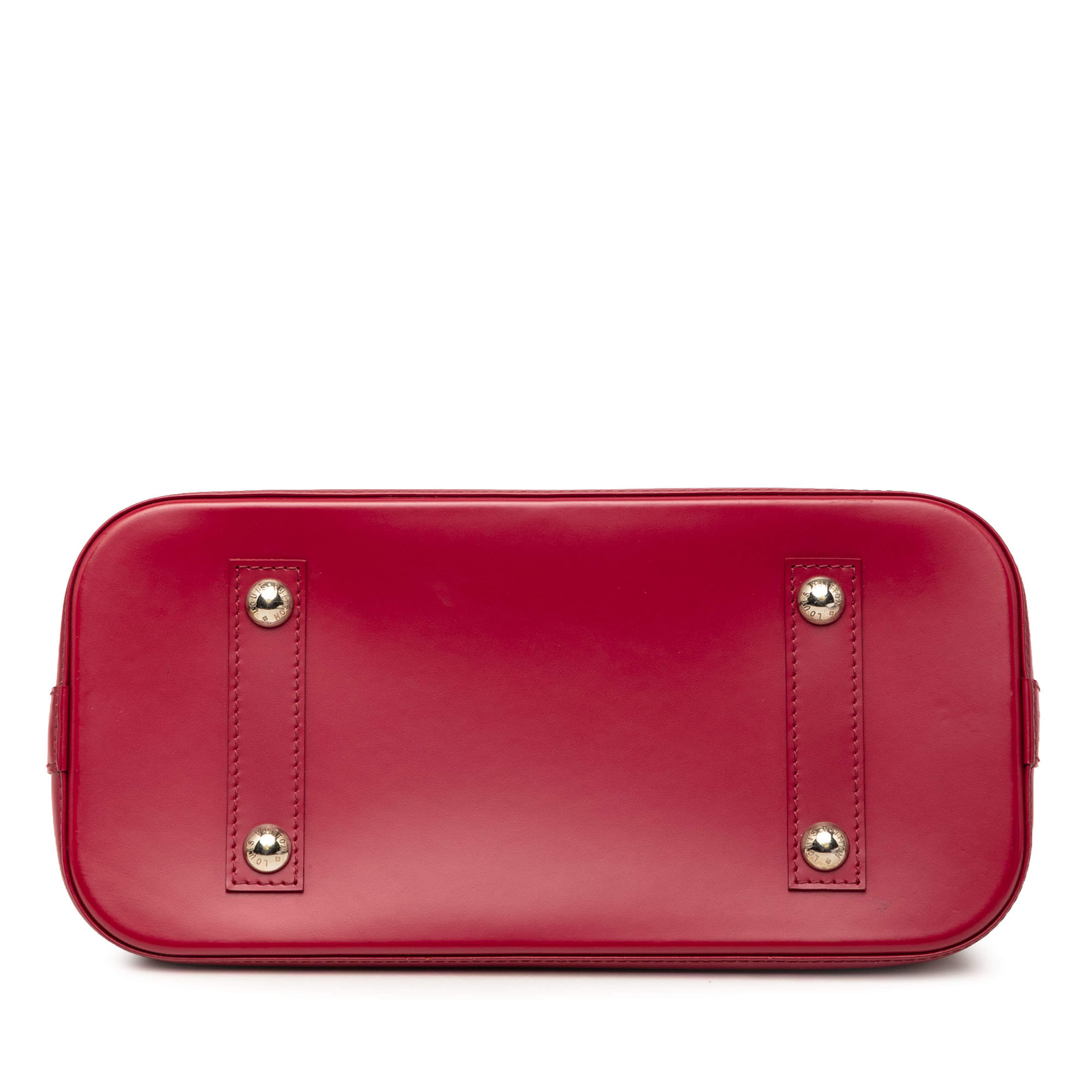 Louis Vuitton Epi Alma Pm, från Luxclusif, i färgen dark pink. Klicka för att öppna bilden i stort format