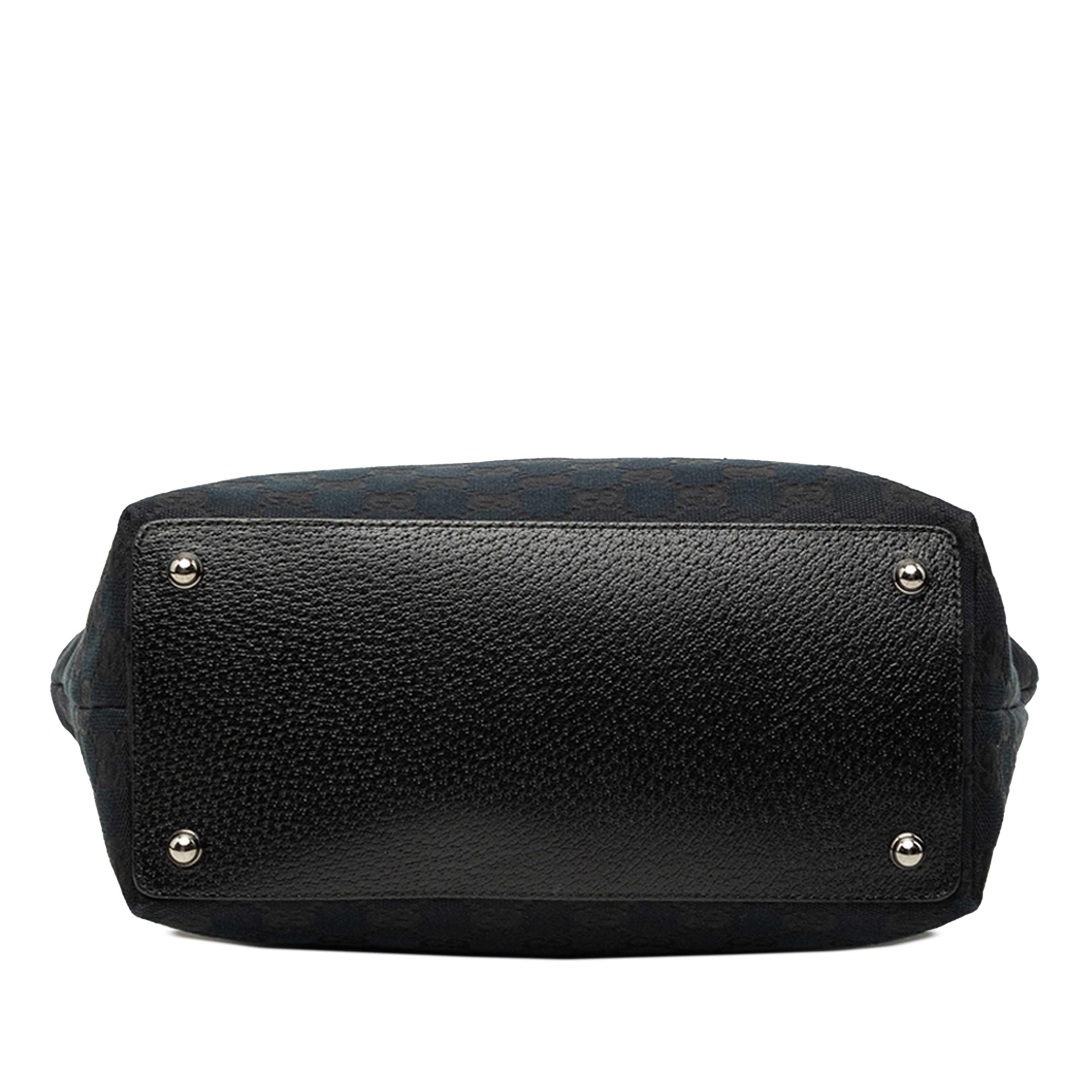 Gucci Large Gg Canvas Eclipse Tote, från Luxclusif, i färgen svart. Klicka för att öppna bilden i stort format