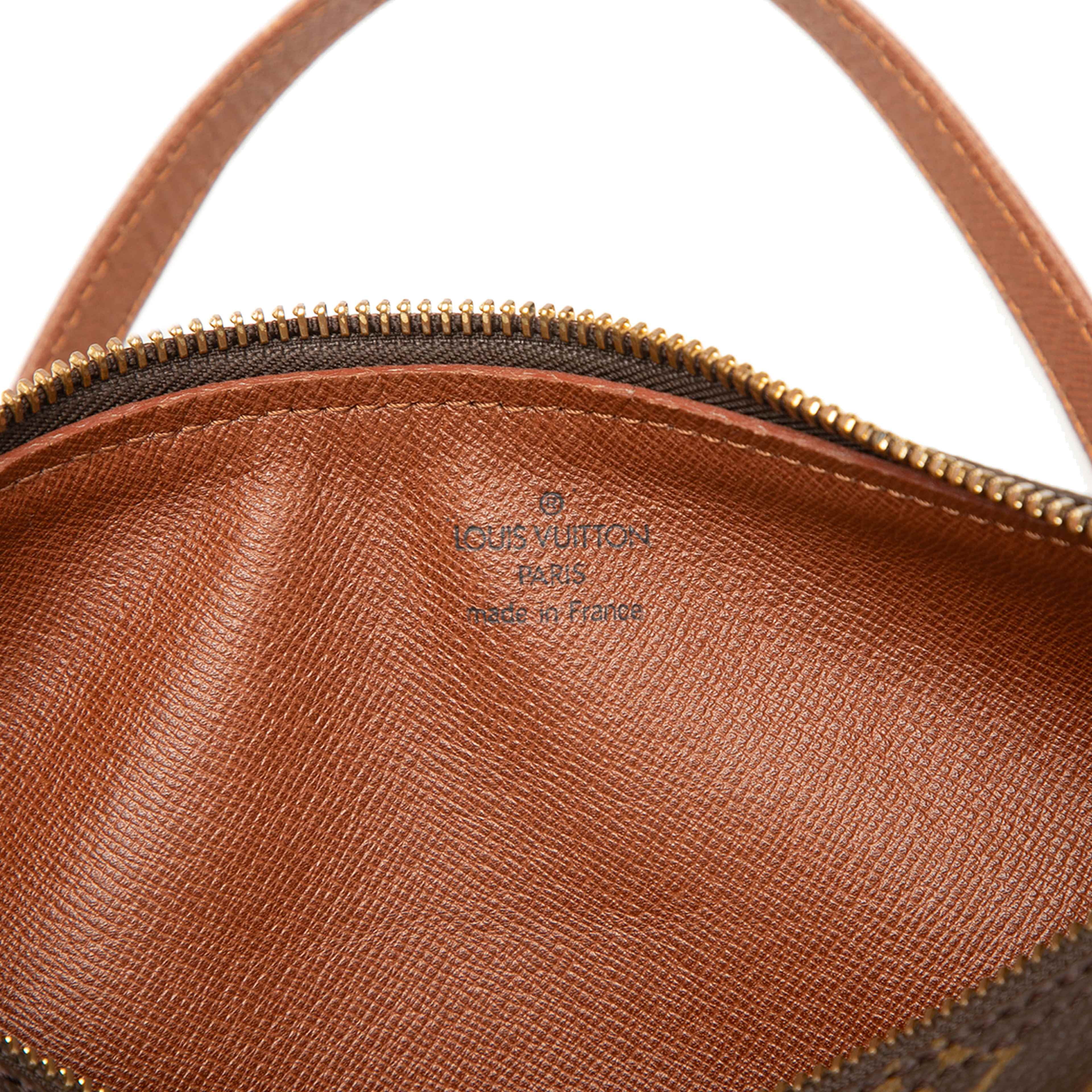 Louis Vuitton Monogram Papillon 26, från Luxclusif, i färgen brown. Klicka för att öppna bilden i stort format