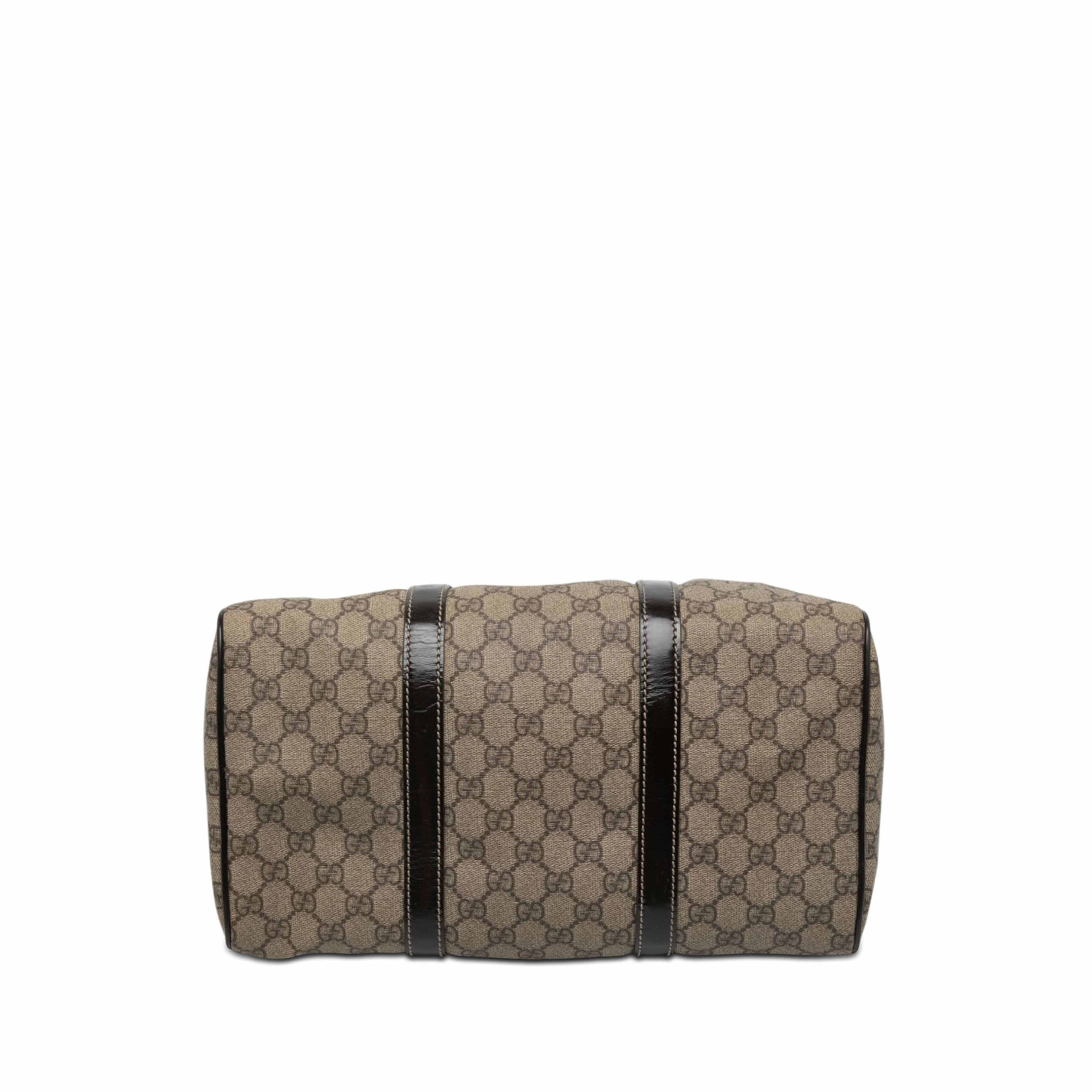 Gucci Medium Gg Supreme Joy Boston Bag, från Luxclusif, i färgen beige. Klicka för att öppna bilden i stort format