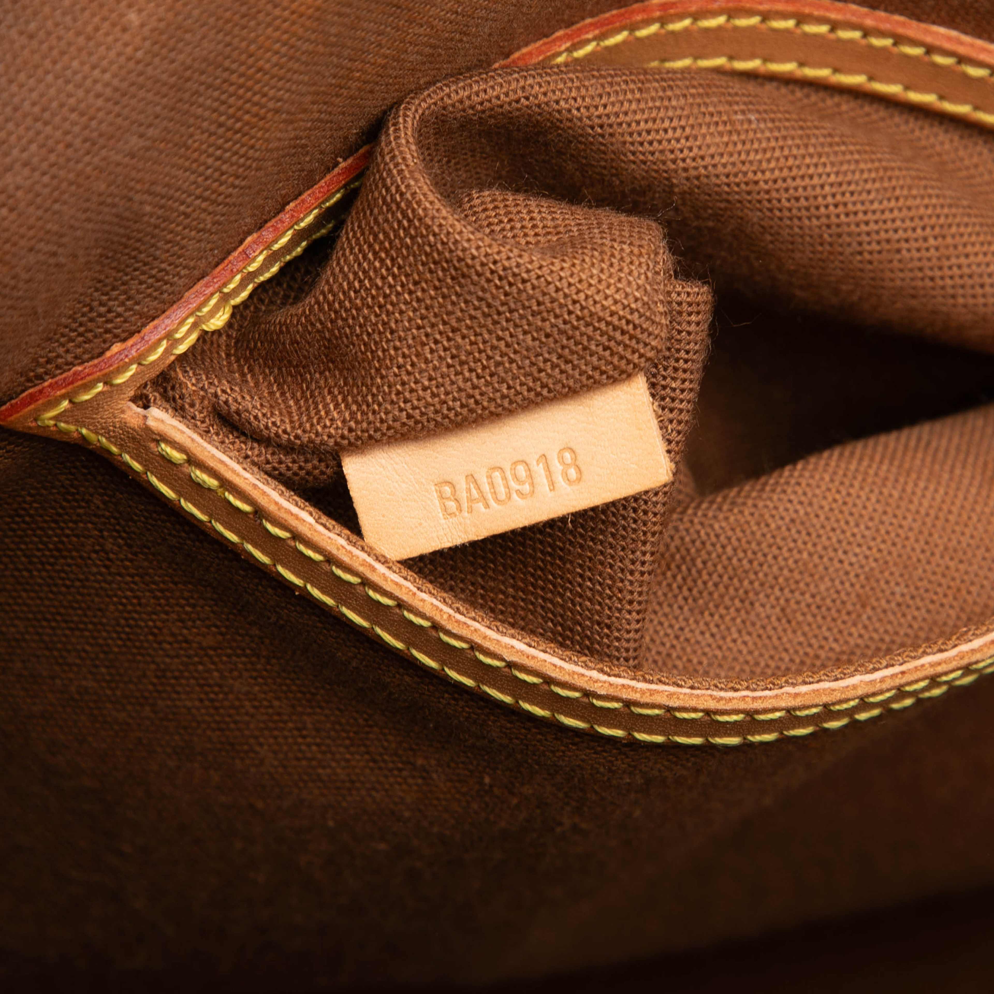 Louis Vuitton Monogram Alma Pm, från Luxclusif, i färgen brown. Klicka för att öppna bilden i stort format