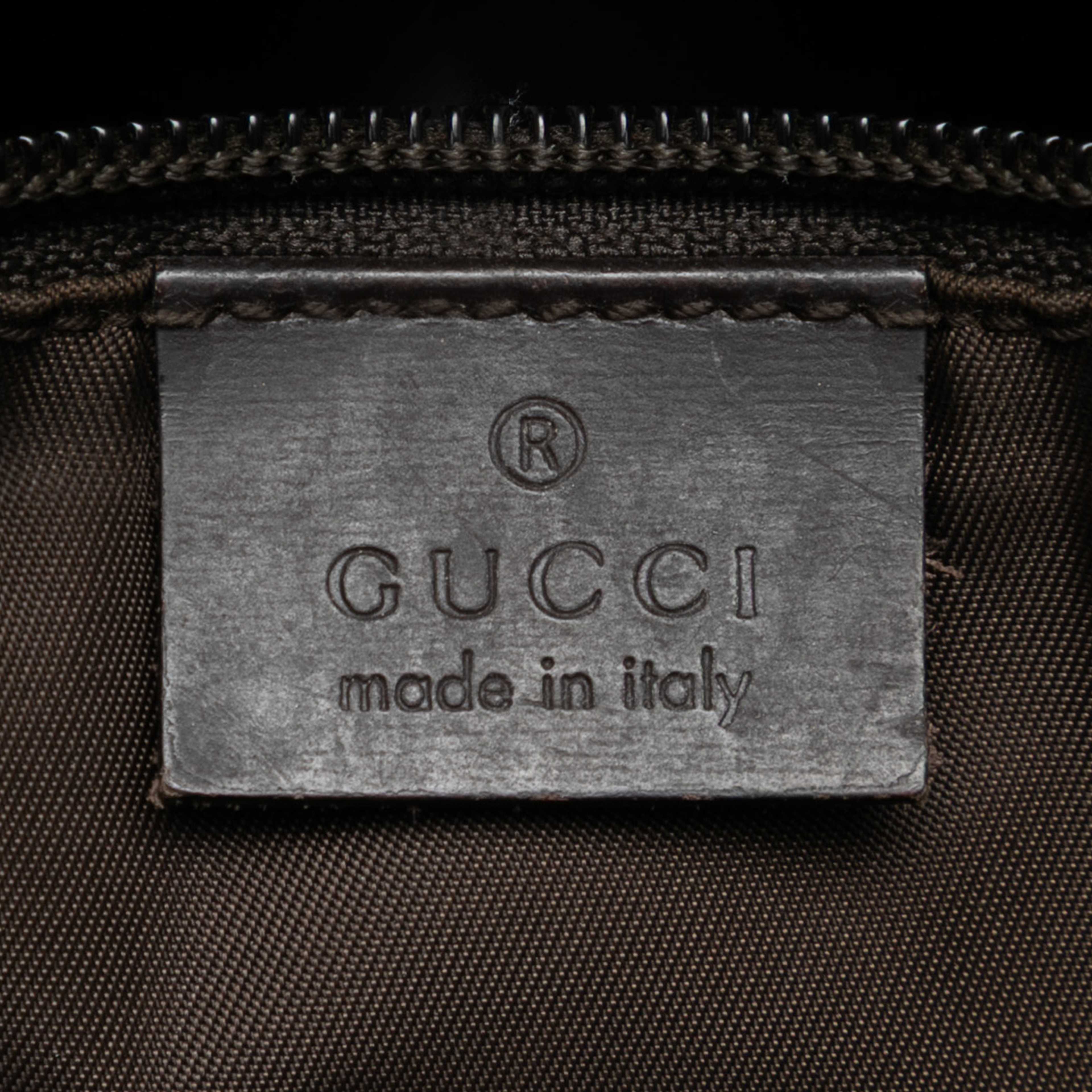 Gucci Gg Supreme Interlocking G Crossbody, från Luxclusif, i färgen beige. Klicka för att öppna bilden i stort format