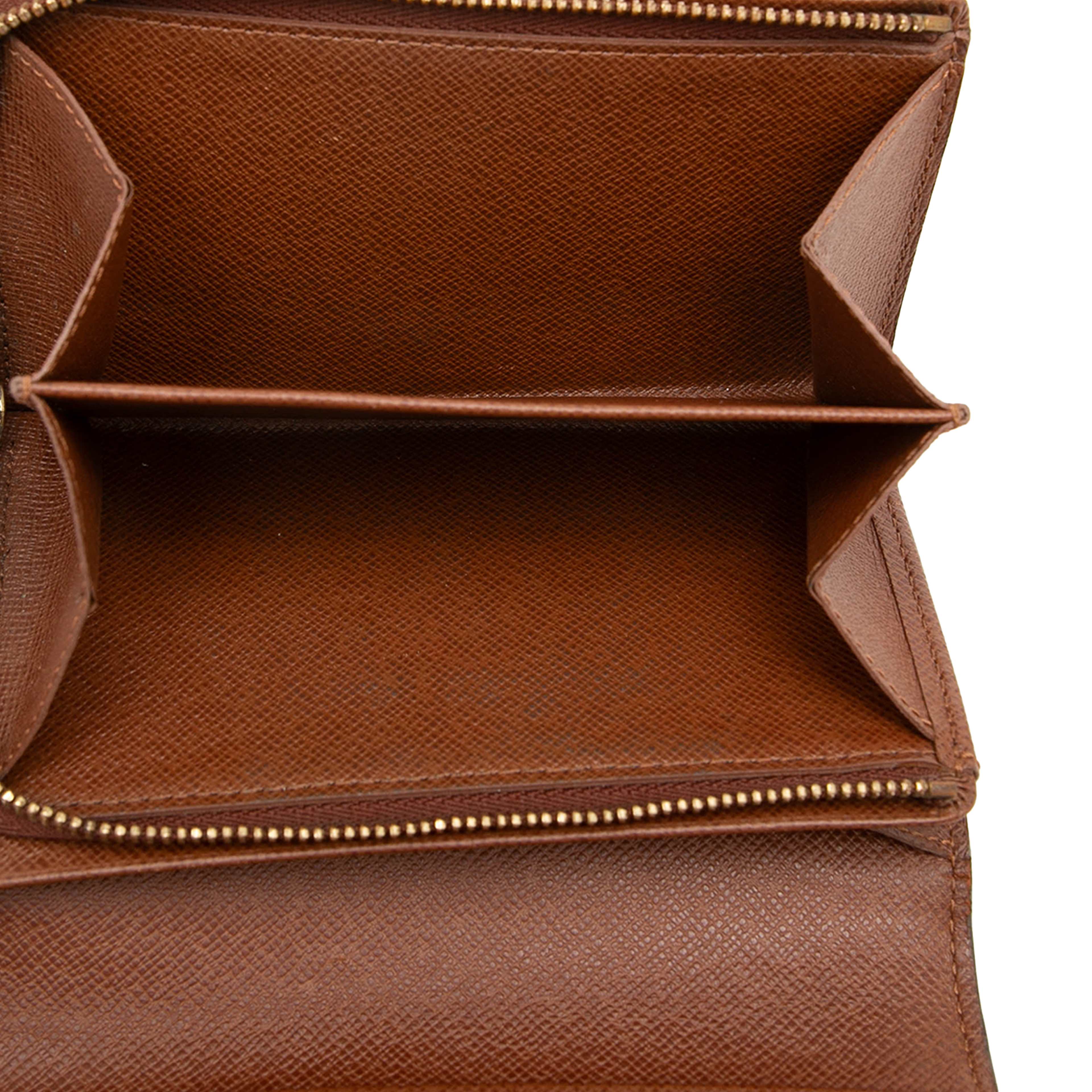 Louis Vuitton Monogram Porte Monnaie Billets Tresor Wallet, från Luxclusif, i färgen brun. Klicka för att öppna bilden i stort format