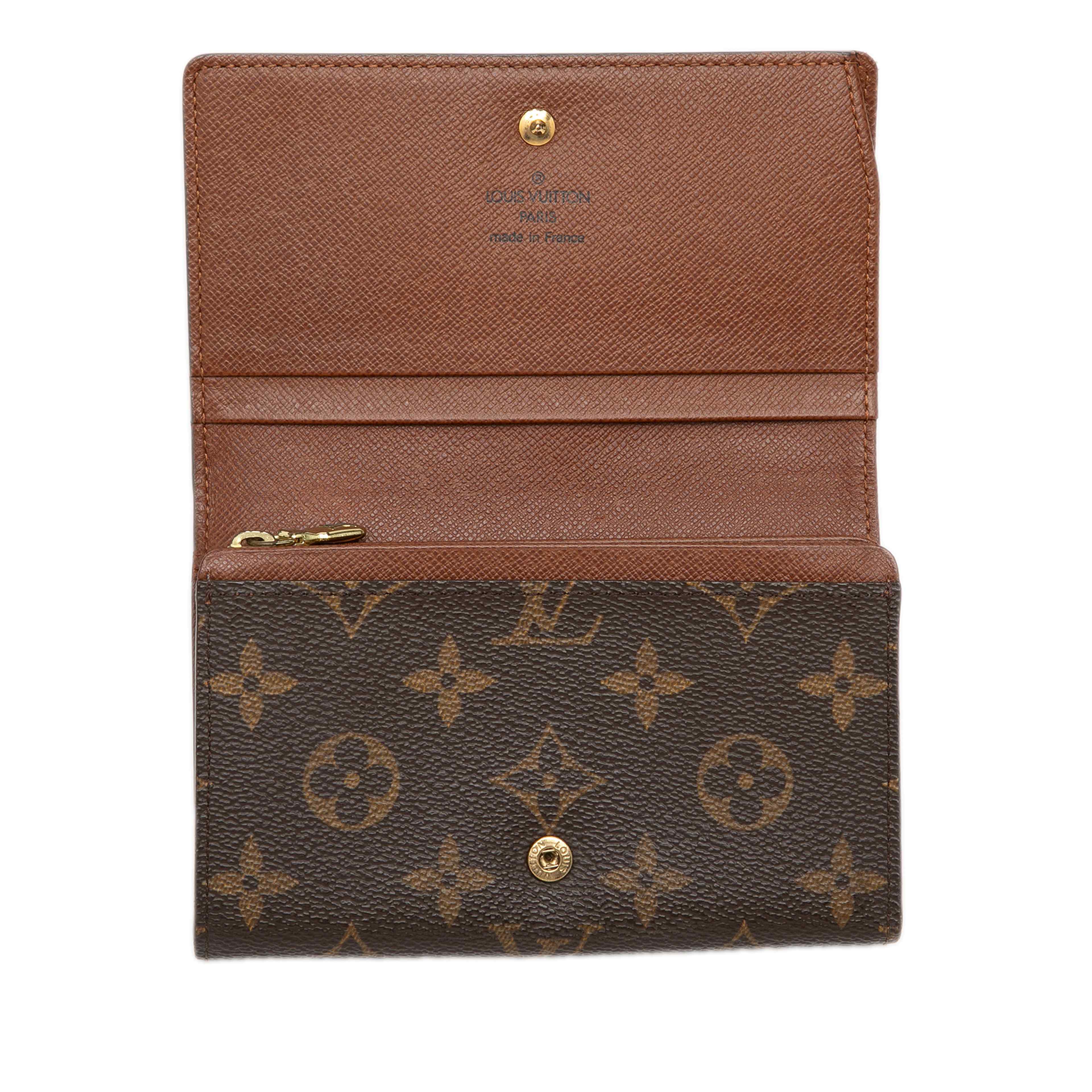 Louis Vuitton Monogram Porte Monnaie Billets Tresor Wallet, från Luxclusif, i färgen brun. Klicka för att öppna bilden i stort format
