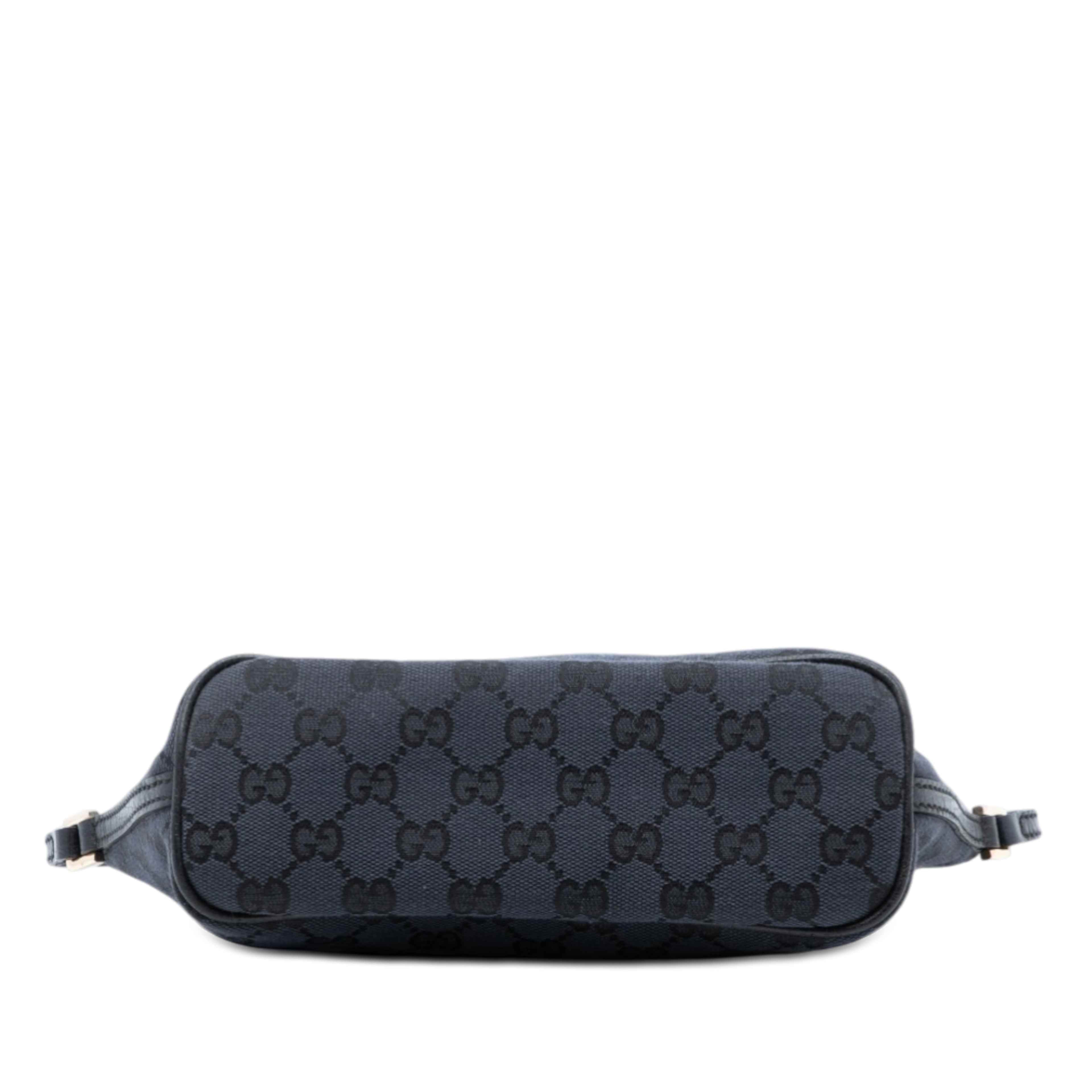 Gucci Gg Canvas Boat, från Luxclusif, i färgen navy. Klicka för att öppna bilden i stort format