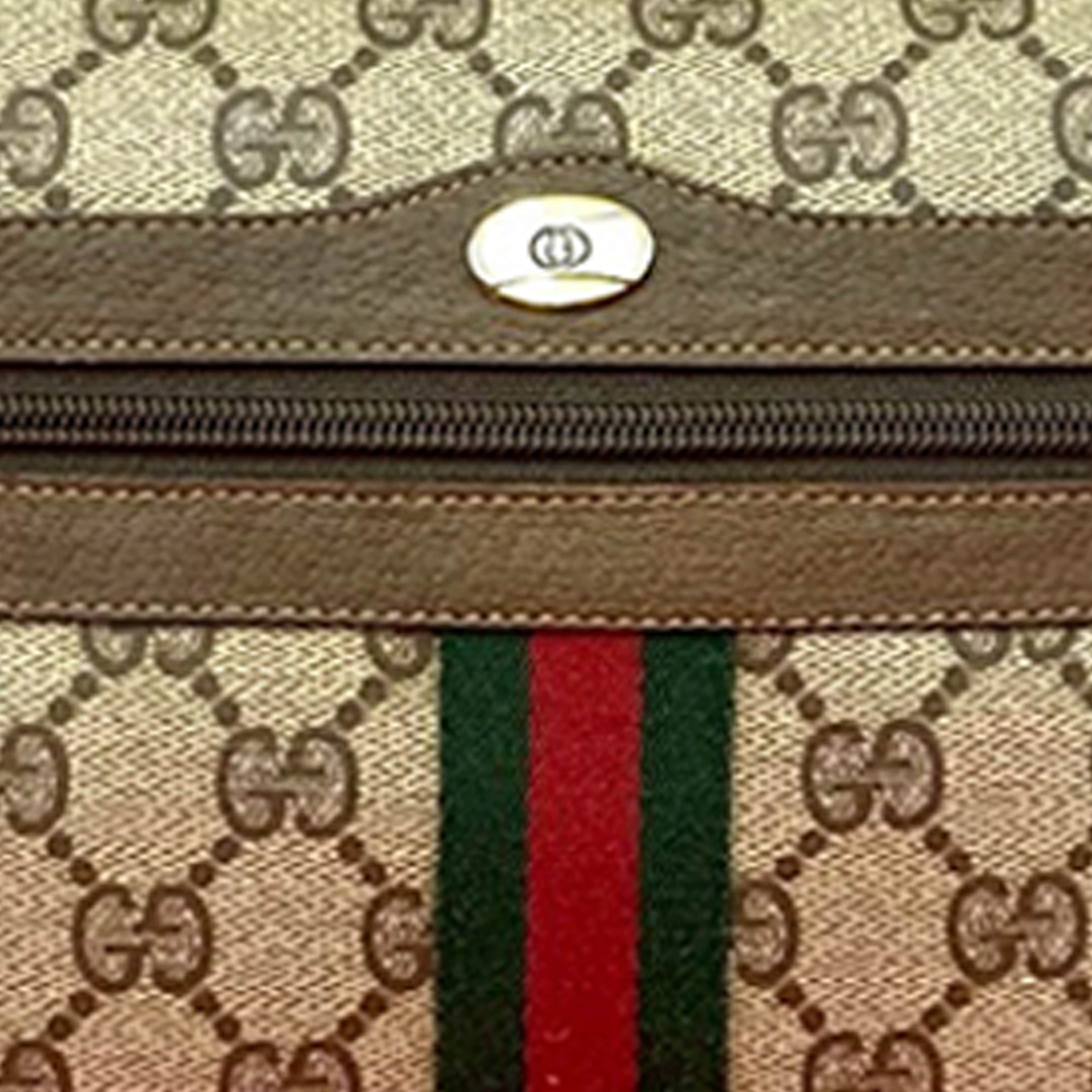 Gucci Gg Supreme Web Crossbody, från Luxclusif, i färgen beige. Klicka för att öppna bilden i stort format