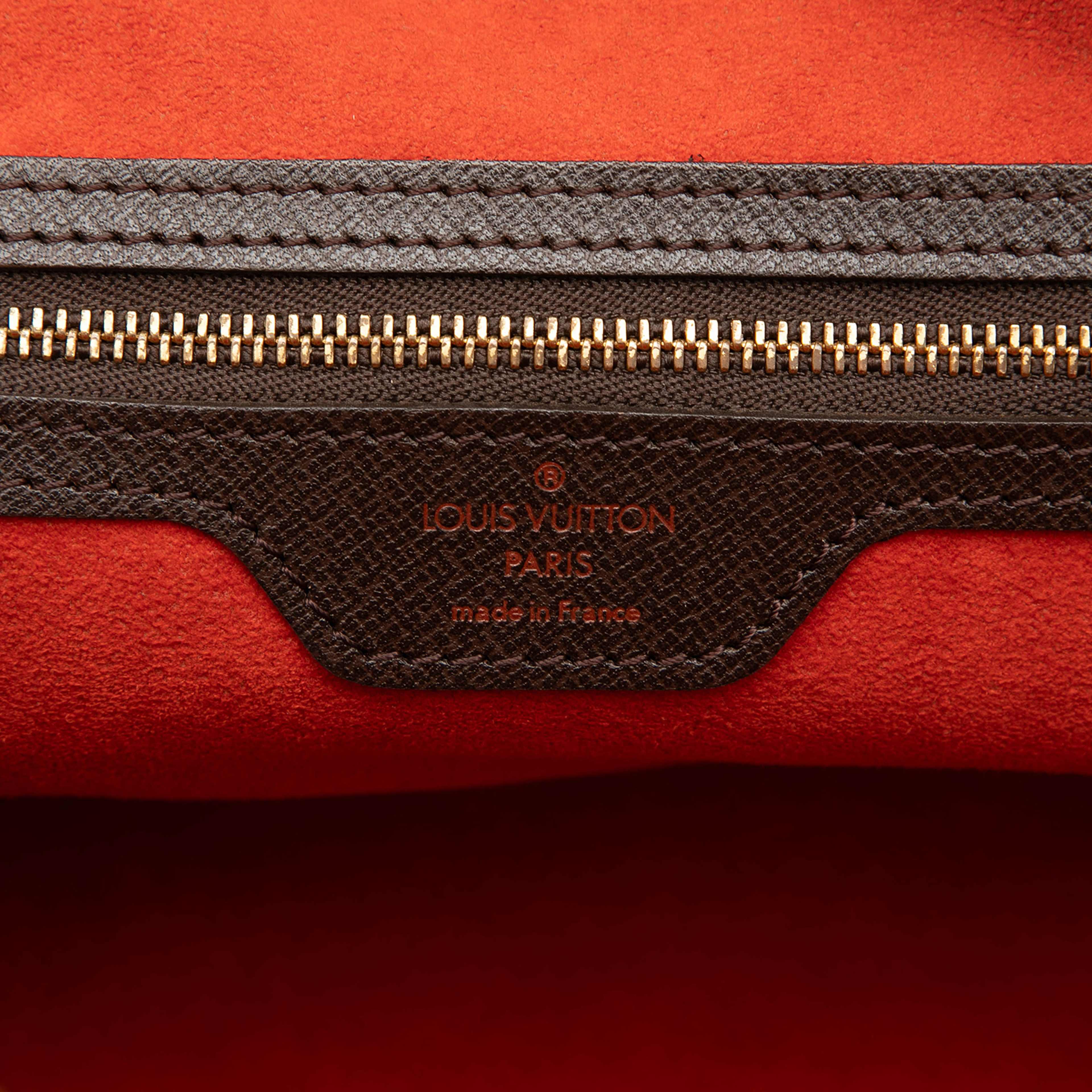 Louis Vuitton Damier Ebene Brera, från Luxclusif, i färgen brown. Klicka för att öppna bilden i stort format