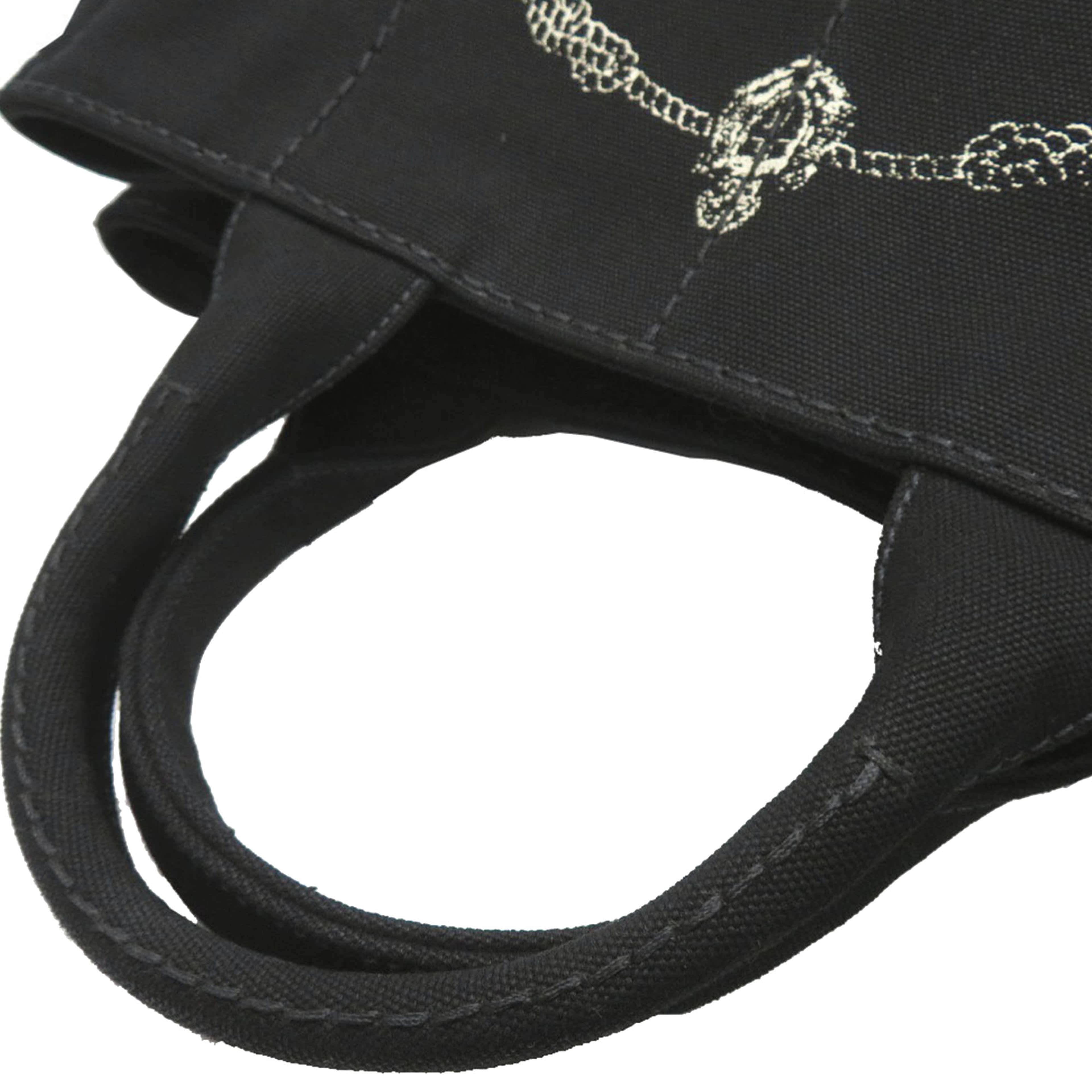 Prada Canvas Canapa Logo Satchel, från Luxclusif, i färgen svart. Klicka för att öppna bilden i stort format